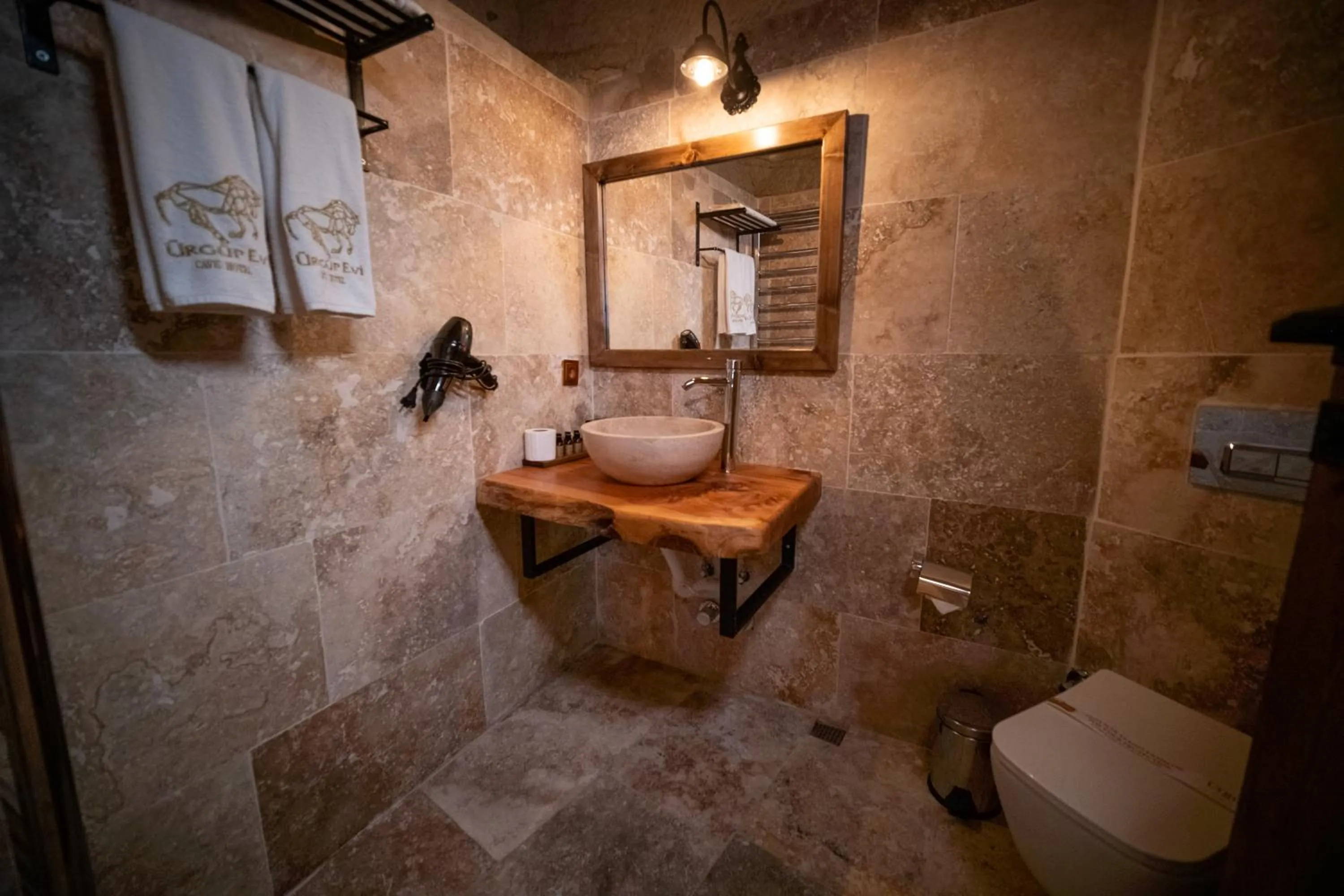 Shower in Urgup Evi Cave Hotel