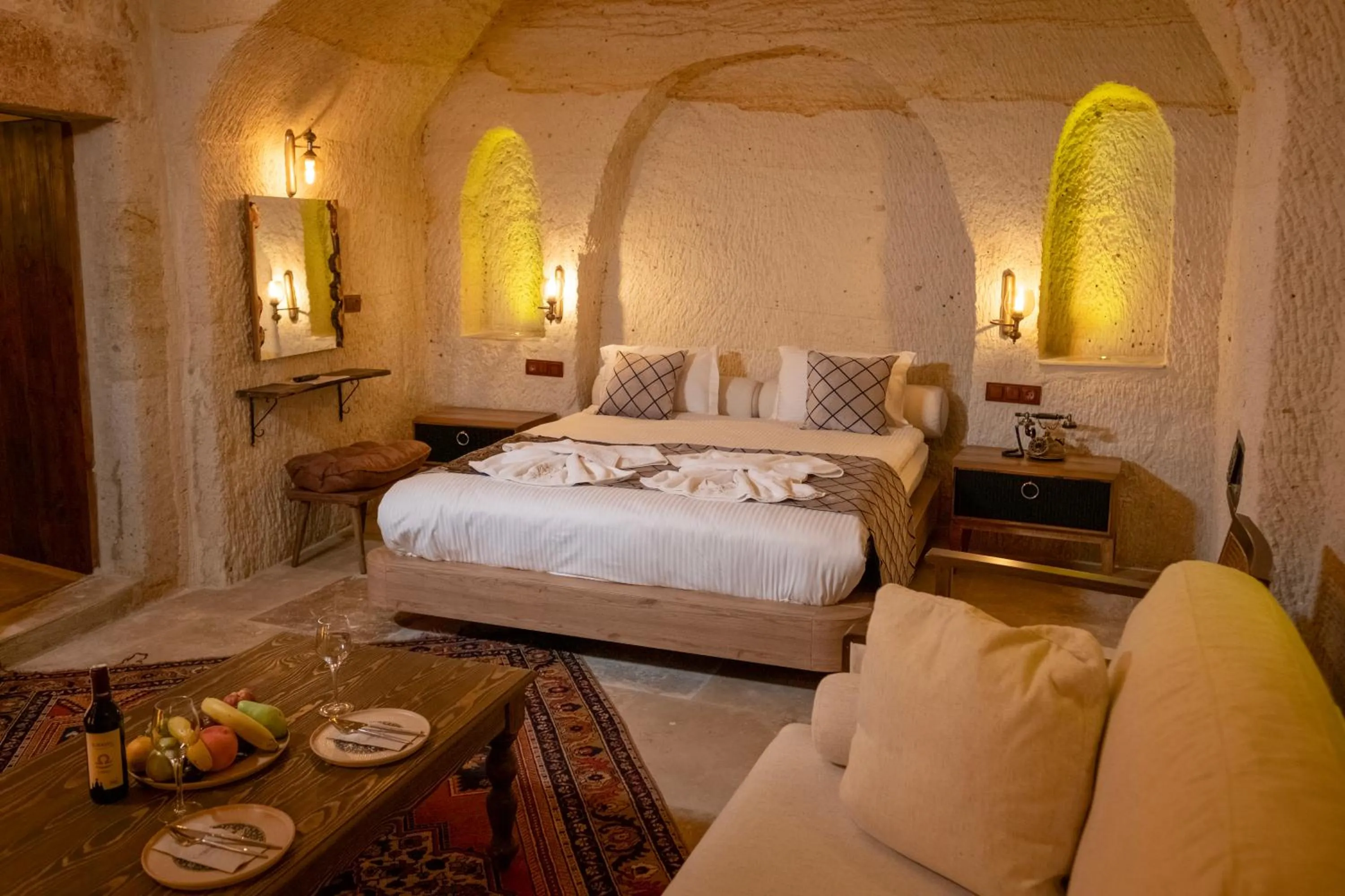 Bed in Urgup Evi Cave Hotel