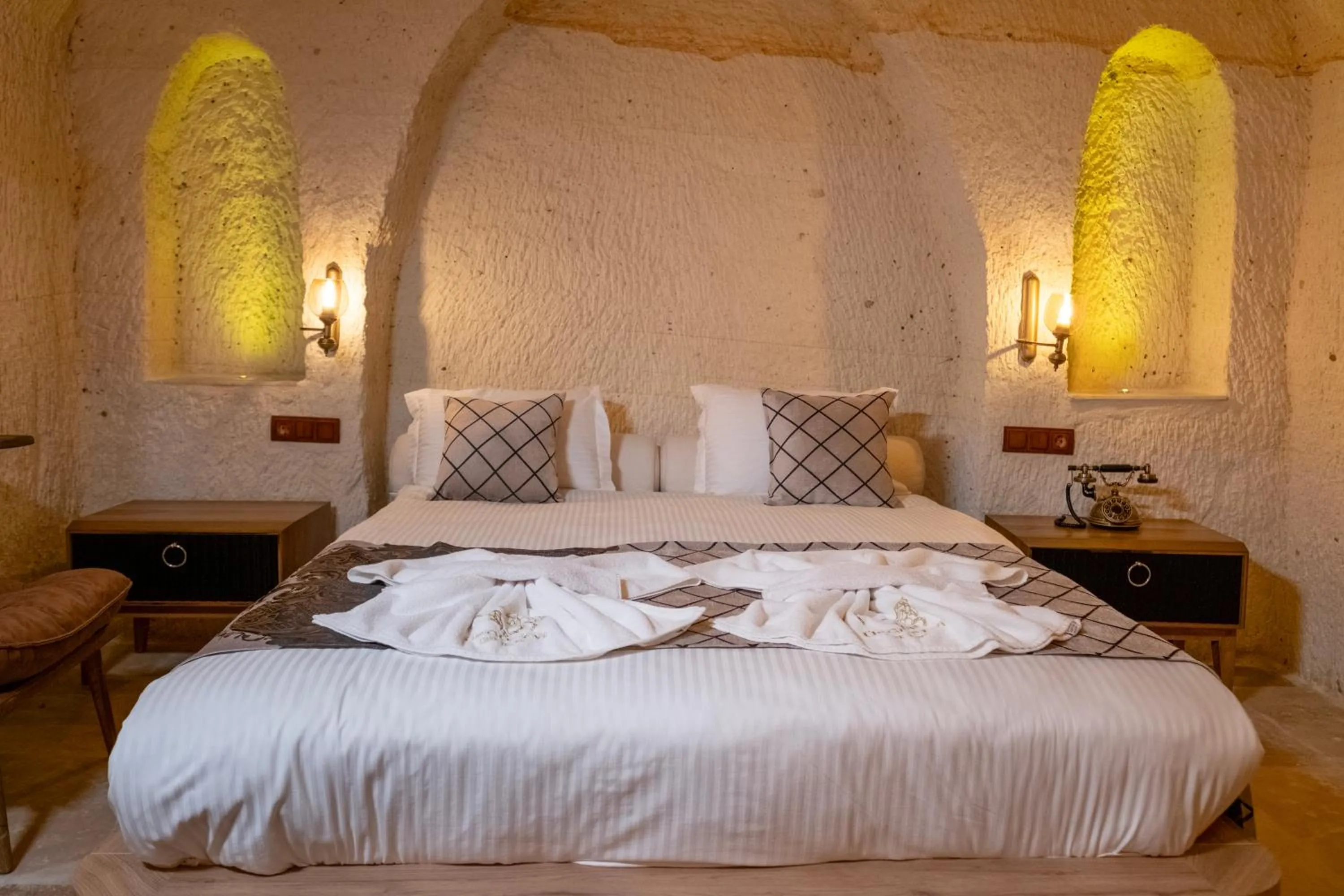 Bed in Urgup Evi Cave Hotel