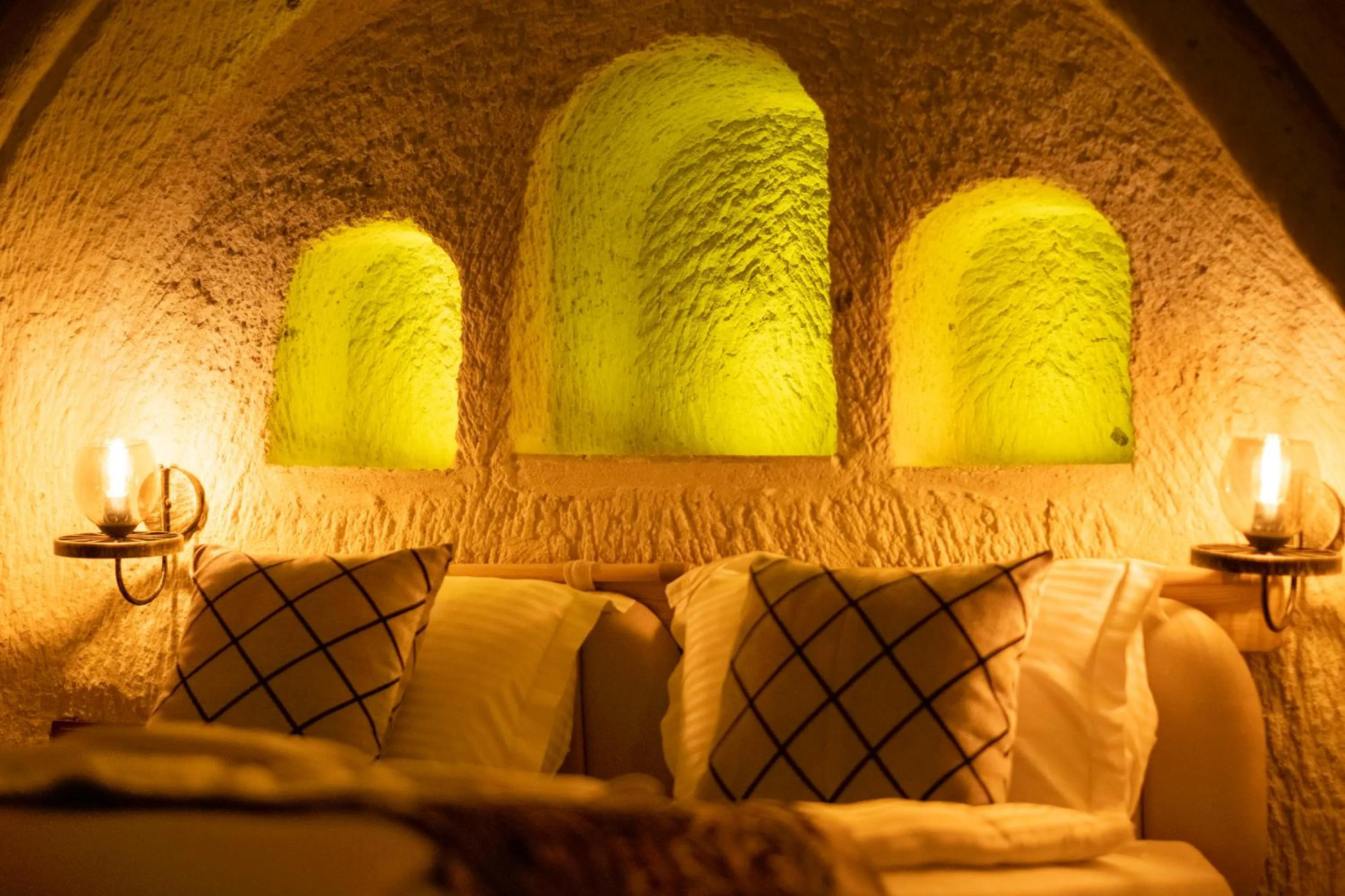 Bed in Urgup Evi Cave Hotel