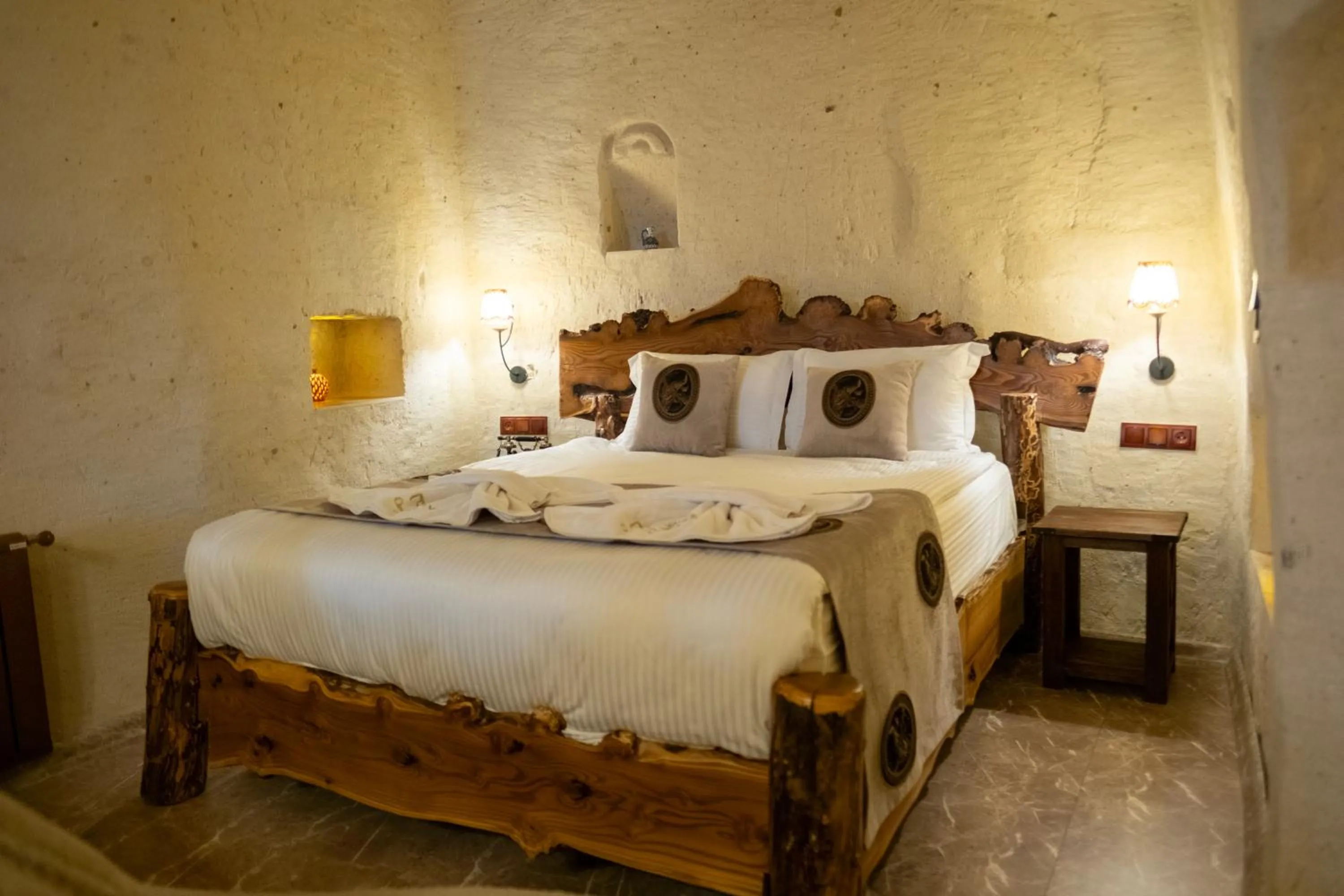 Bed in Urgup Evi Cave Hotel