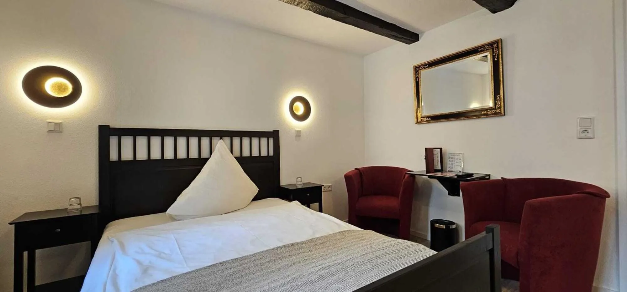 Bedroom, Bed in Hotelbetriebe Güldenhaupt GmbH