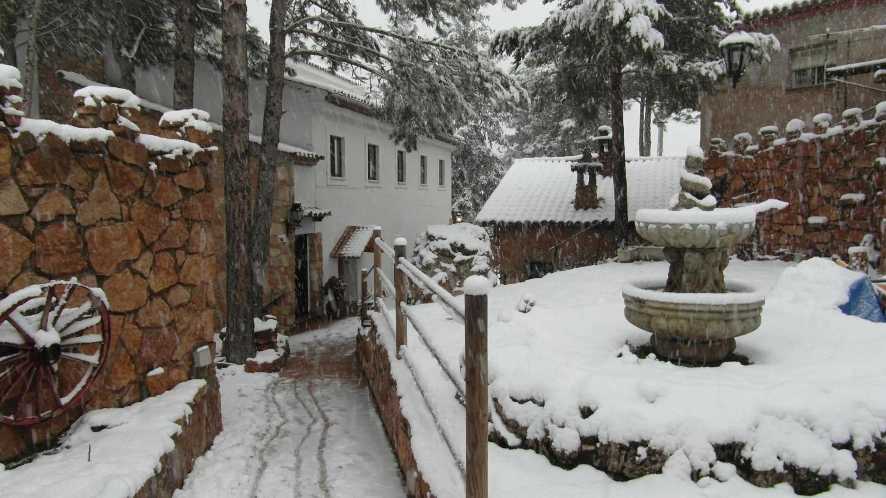 Hotel Uña Serranía Encantada