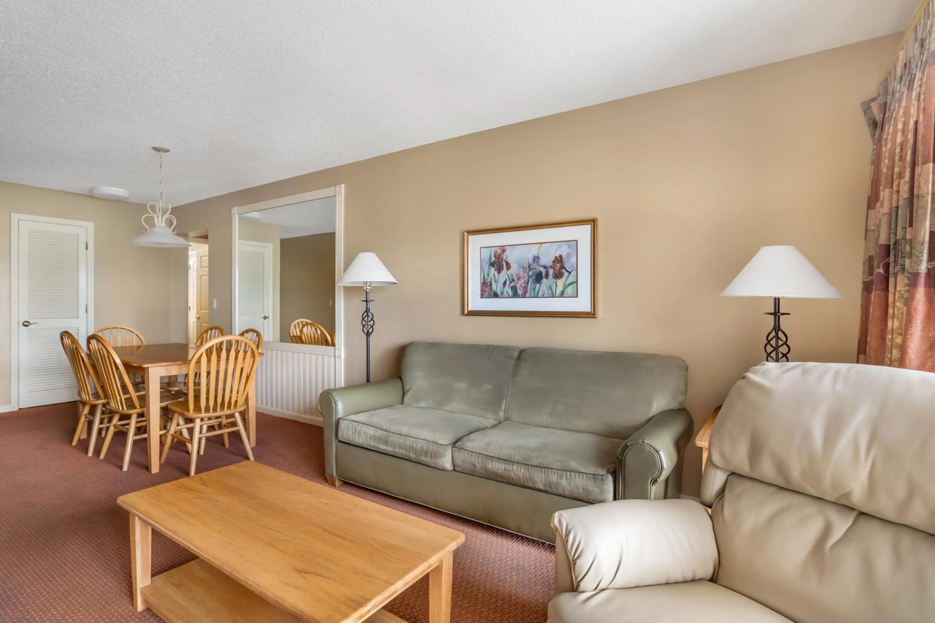 Living room in Sunrise Ridge Resort