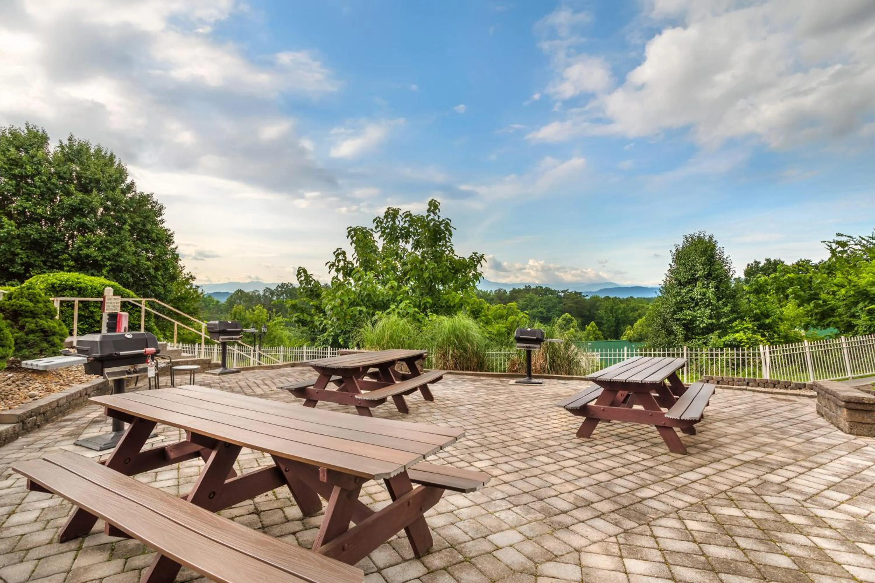 BBQ facilities in Sunrise Ridge Resort