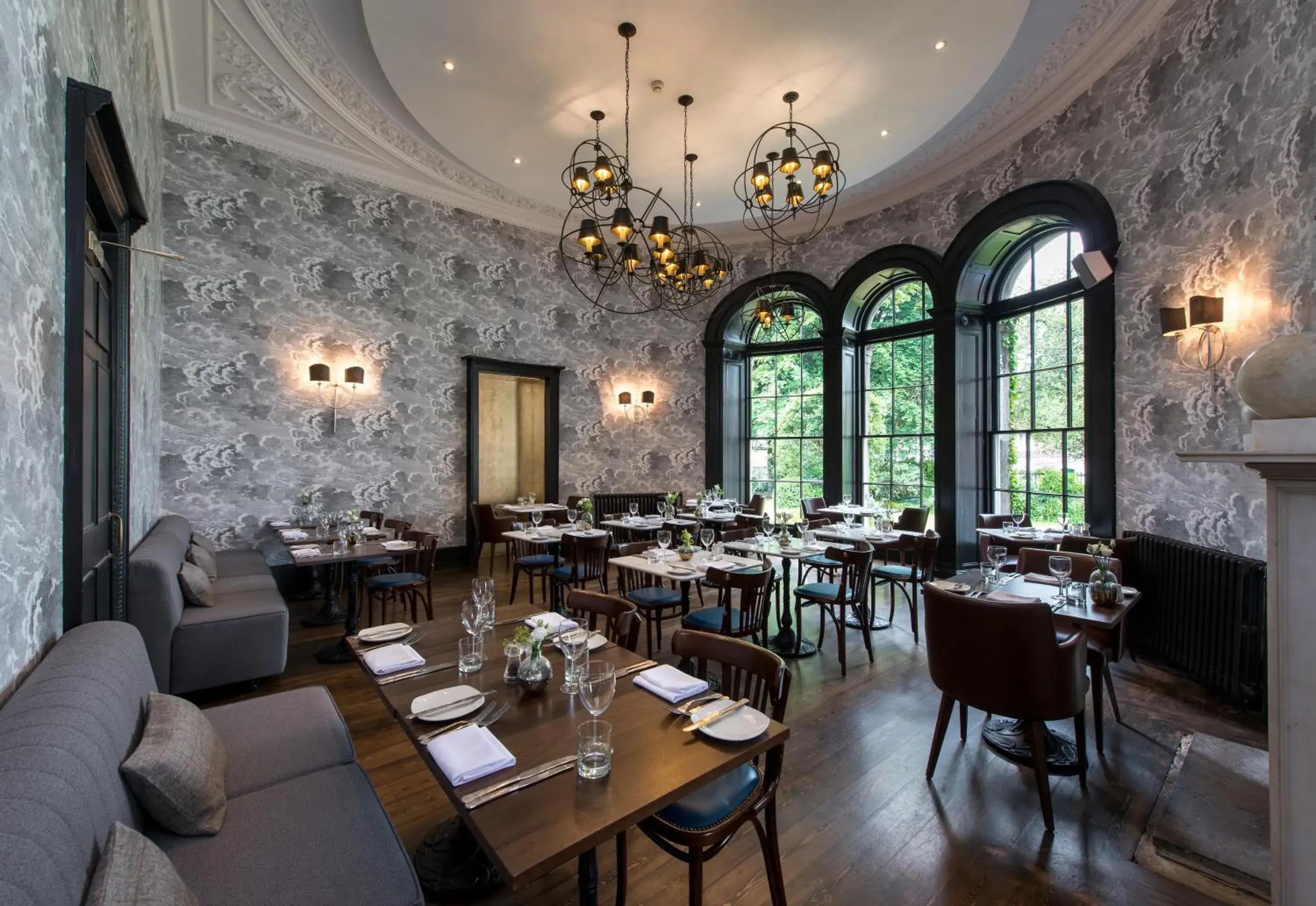 Restaurant/places to eat in The Churchill Hotel Restaurant/places to eat in The Churchill Hotel