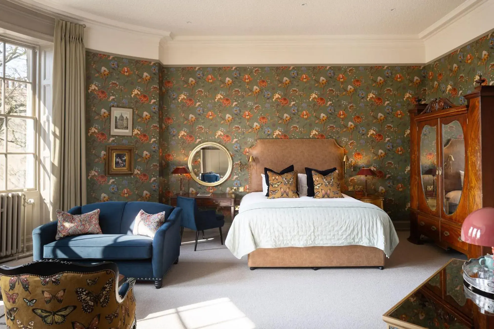 Bedroom, Bed in The Churchill Hotel Bedroom, Bed in The Churchill Hotel