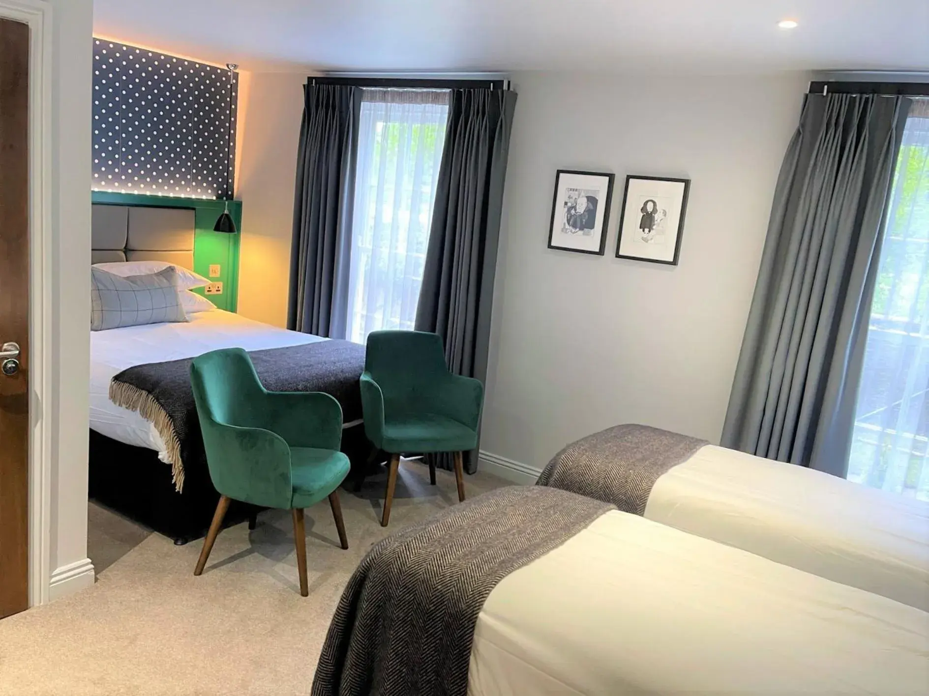 Bed in The Churchill Hotel Bed in The Churchill Hotel