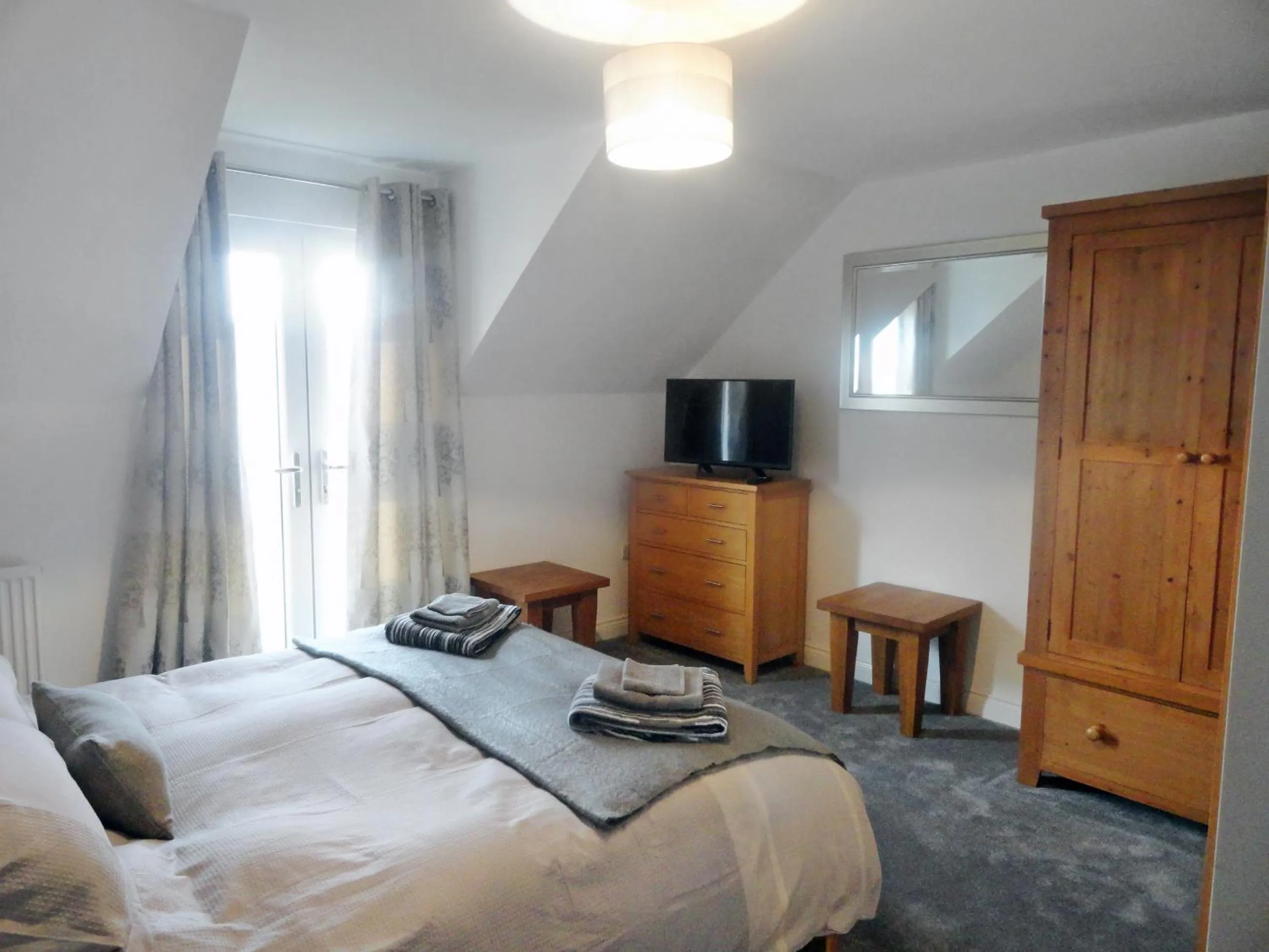 Property building, Bed in Dune View