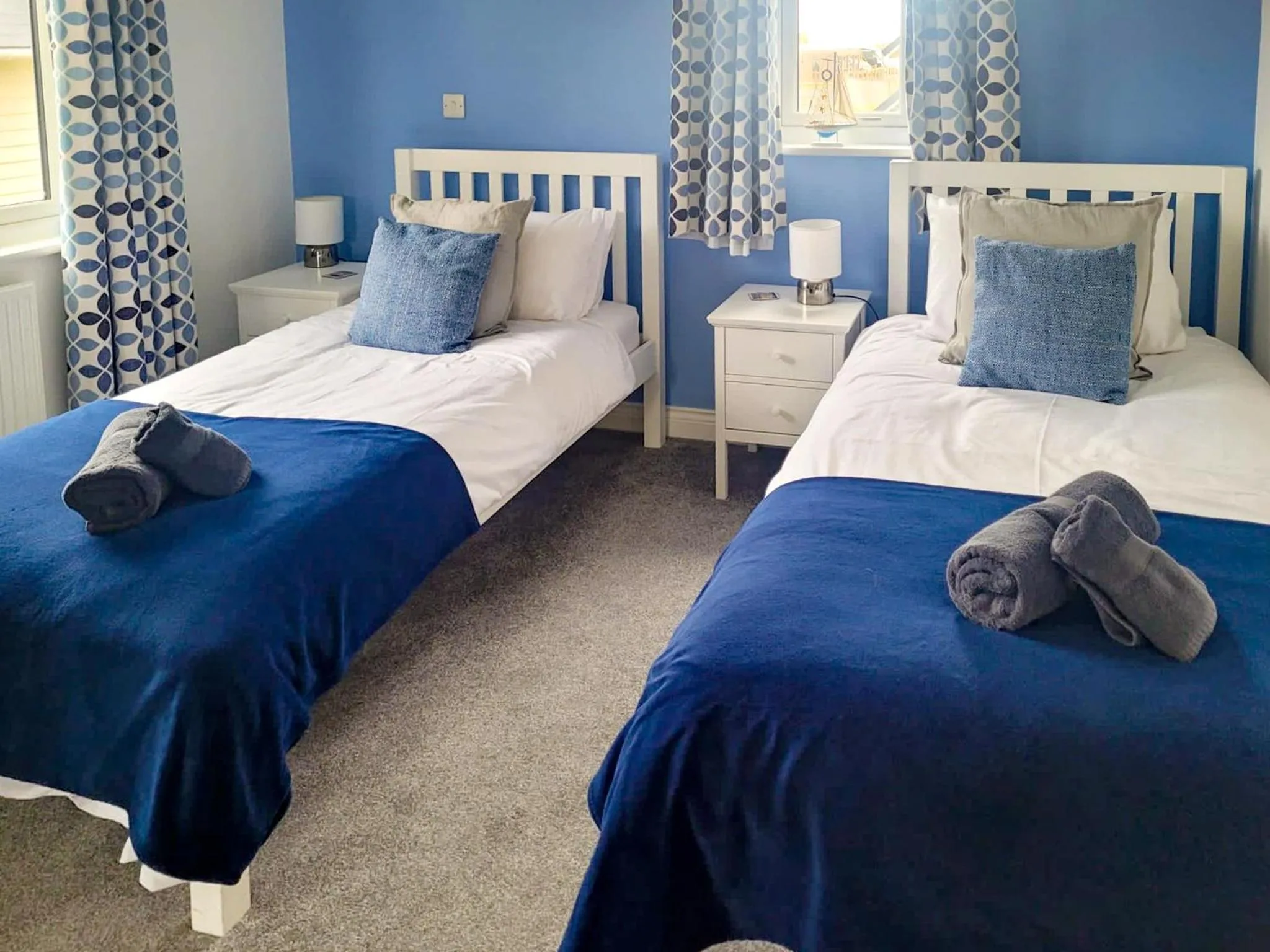 Bedroom, Bed in Dune View