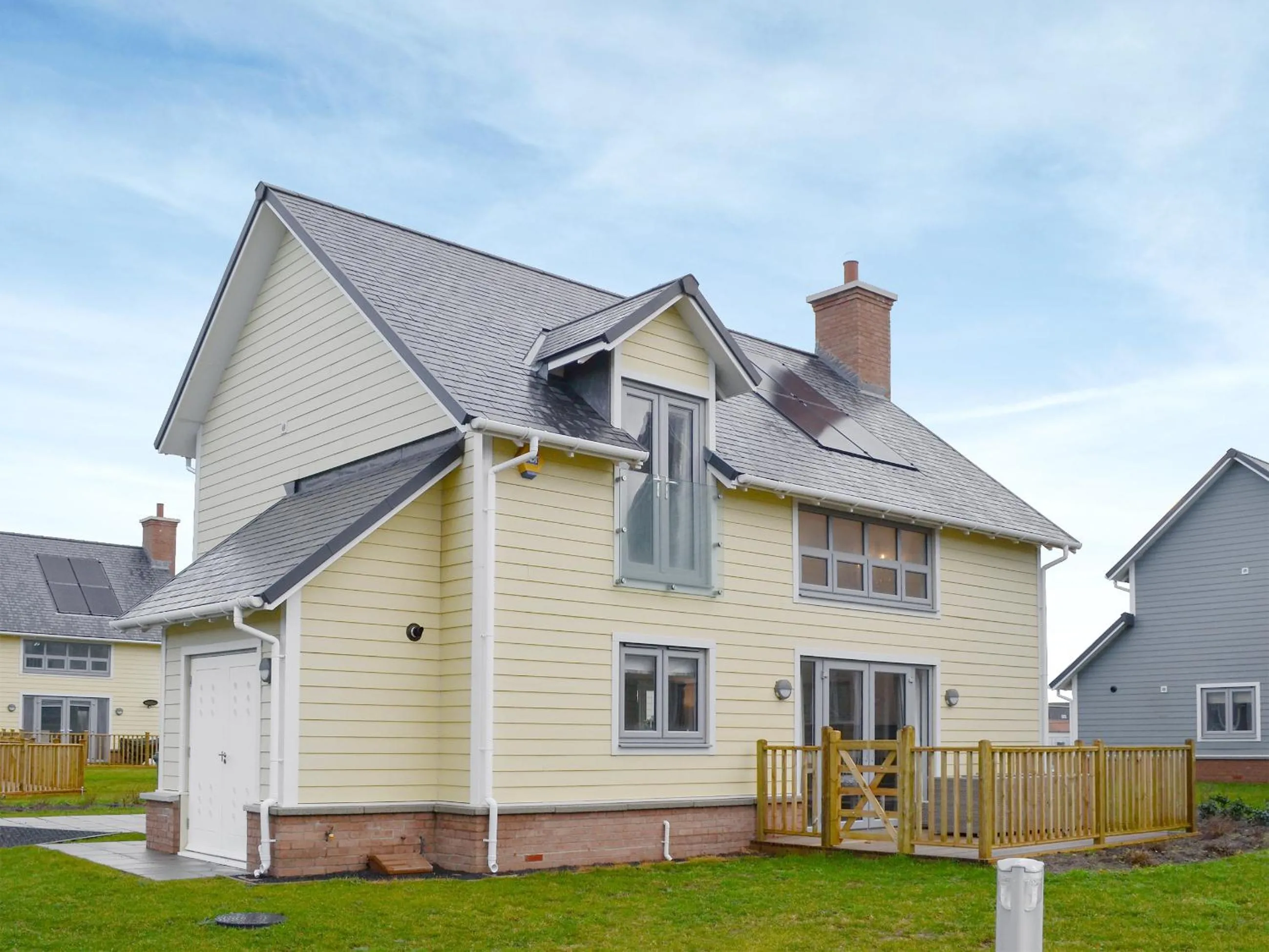 Property building in Dune View