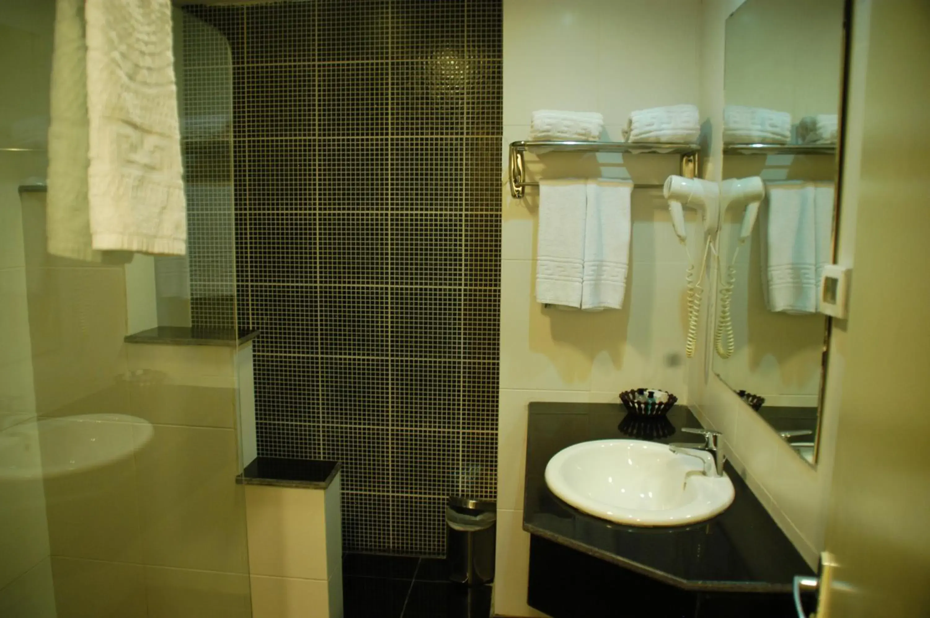 Standard Twin Room with Sea View in Mina Hotel Standard Twin Room with Sea View in Mina Hotel