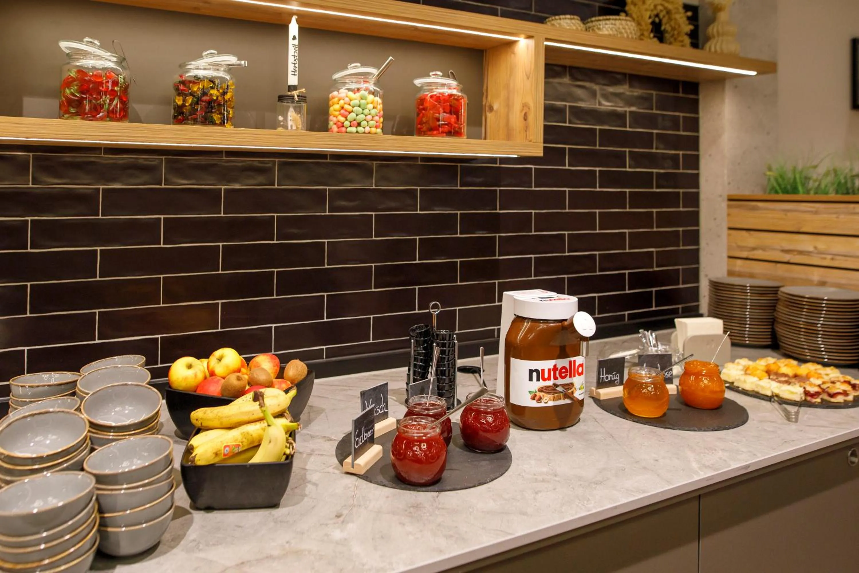 Buffet breakfast in Kedi Hotel Papenburg