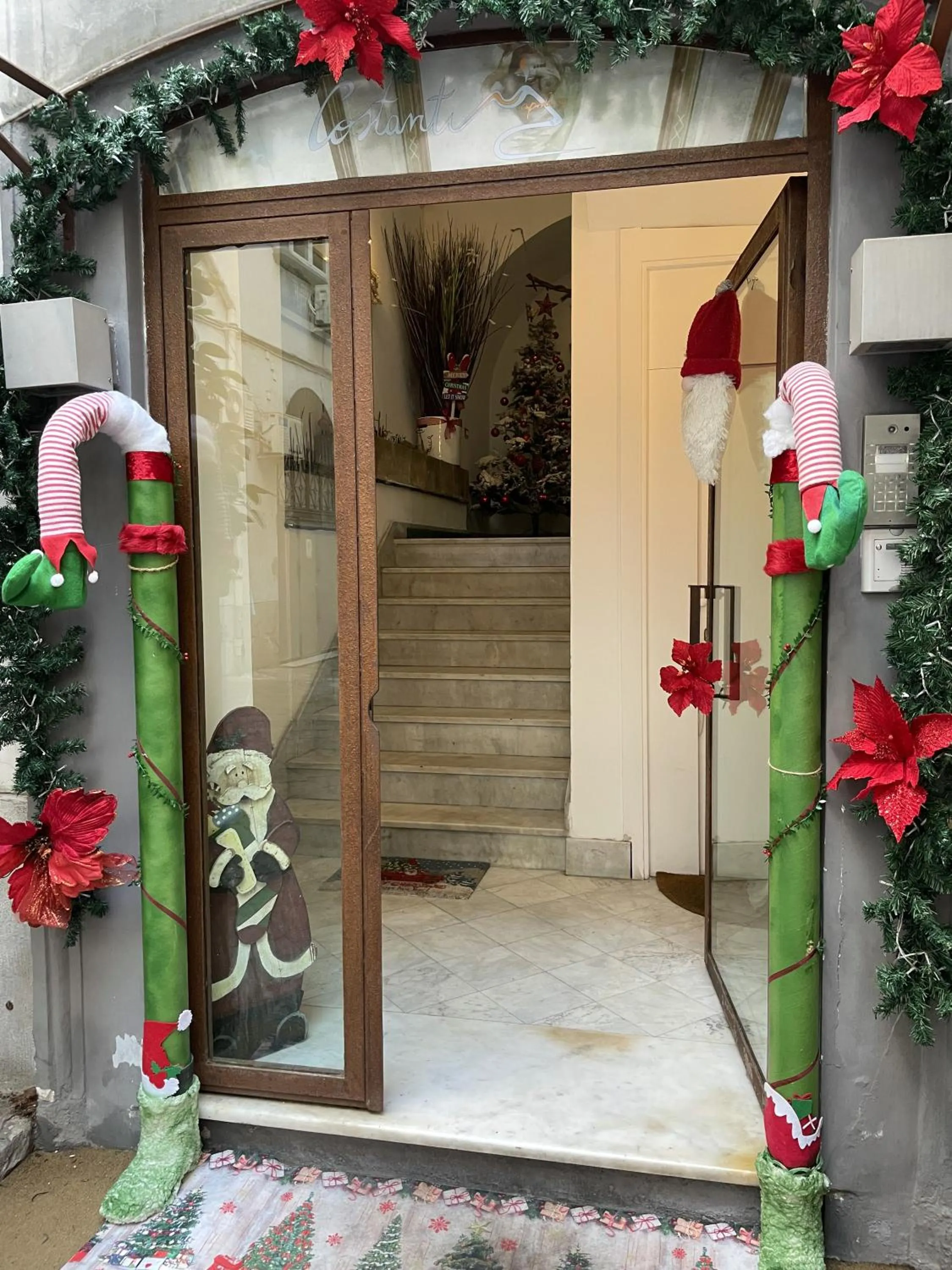 Facade/entrance in Resort CostantiNapoli 27