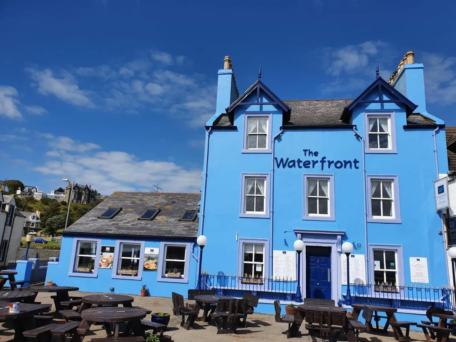 Facade/entrance in The Waterfront