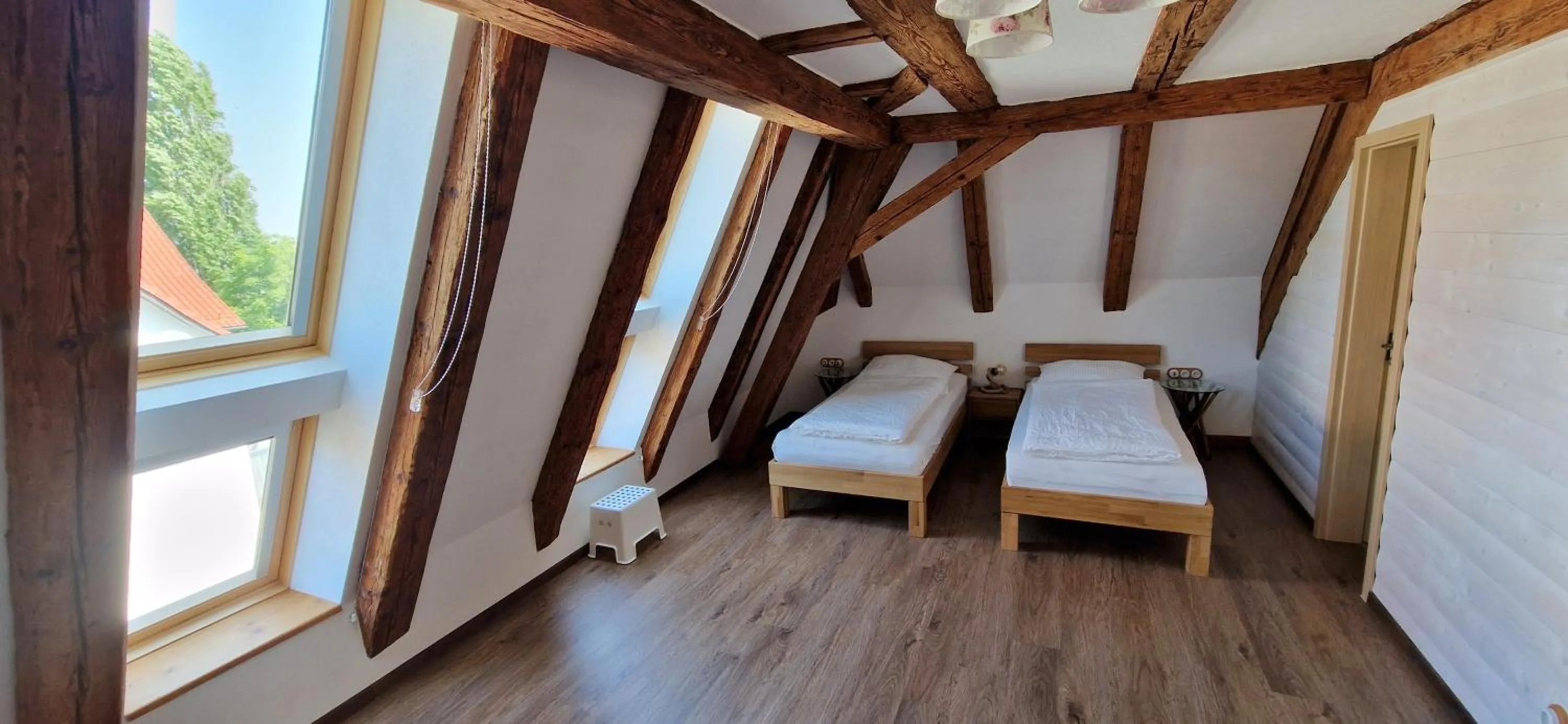 Bed in Waldvogel Ferienzimmer klimatisiert