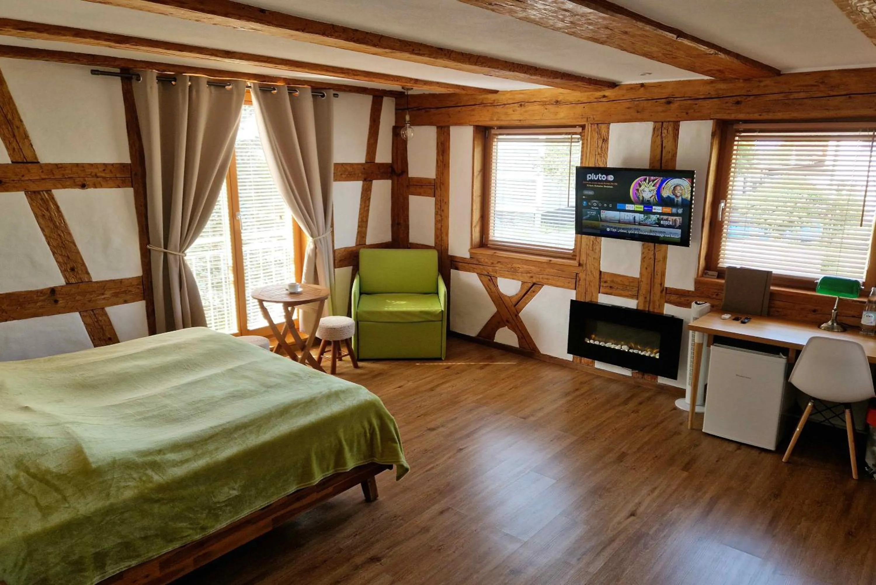 Bed in Waldvogel Ferienzimmer klimatisiert