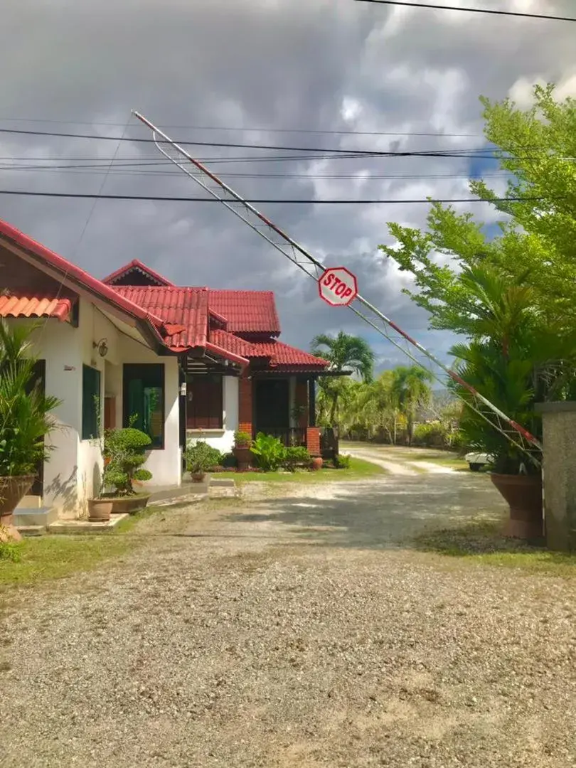 Facade/entrance in Jasmine Villa Facade/entrance in Jasmine Villa