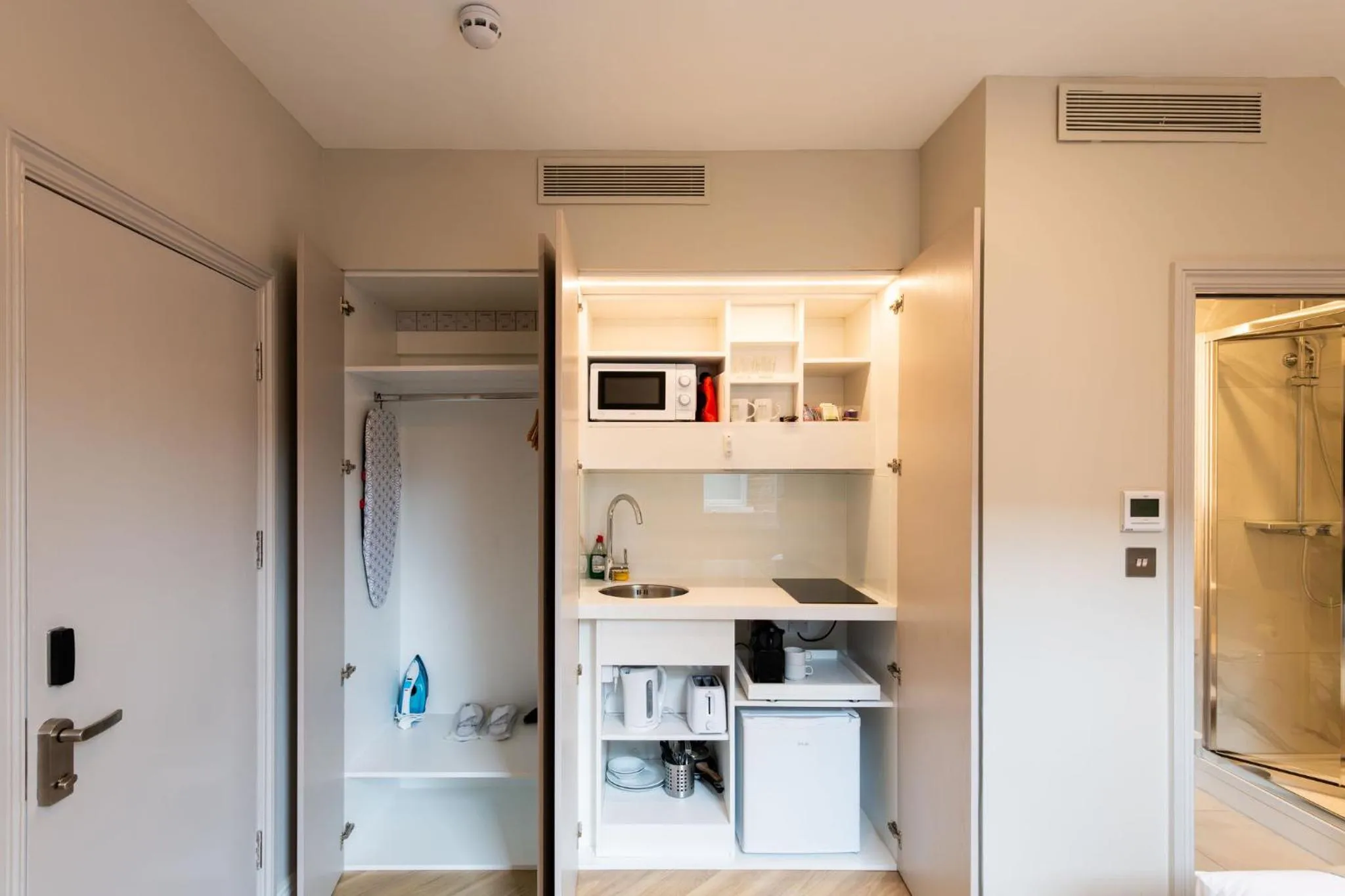 Kitchen or kitchenette in NOX West Hampstead