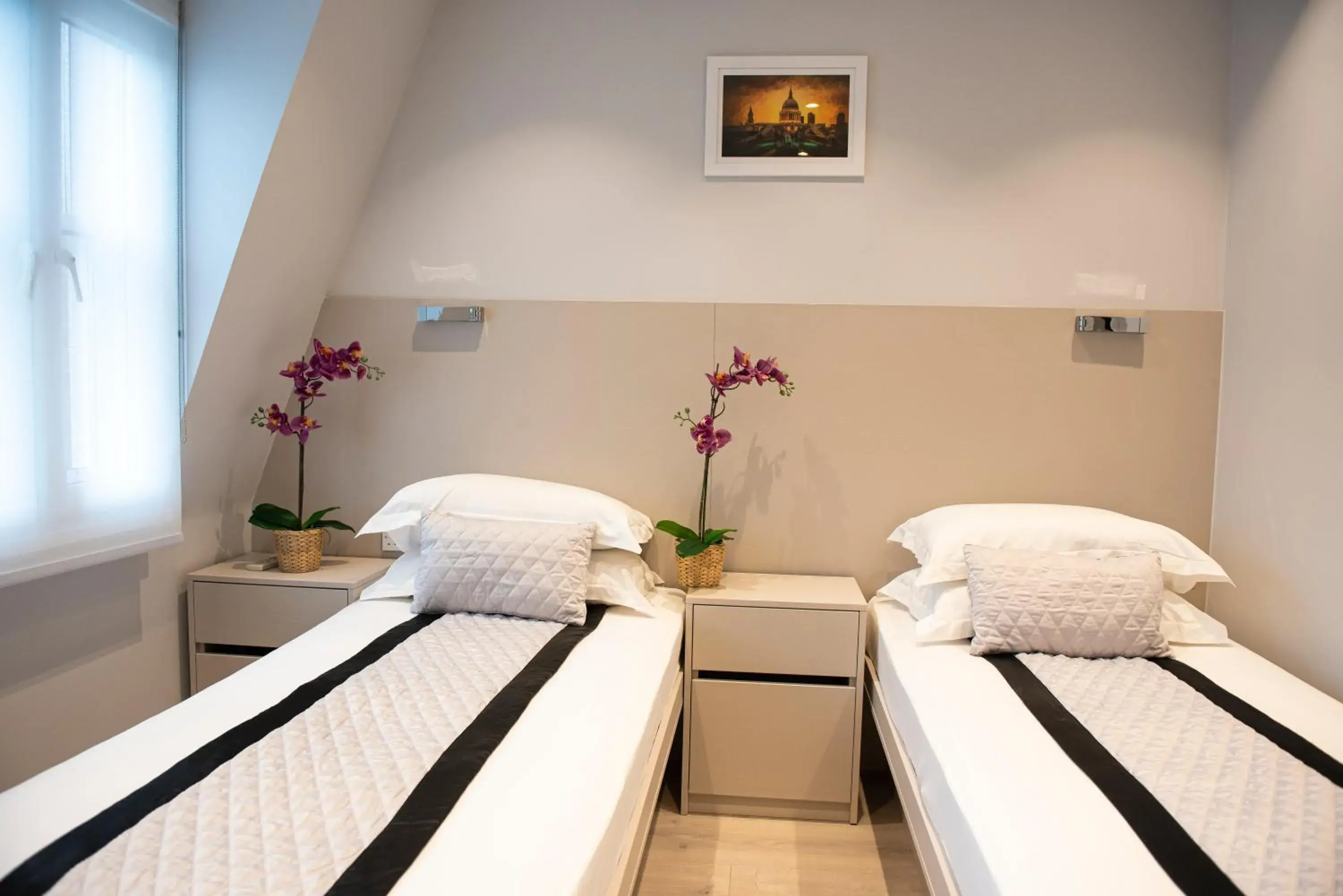 Twin Studio in NOX West Hampstead Twin Studio in NOX West Hampstead