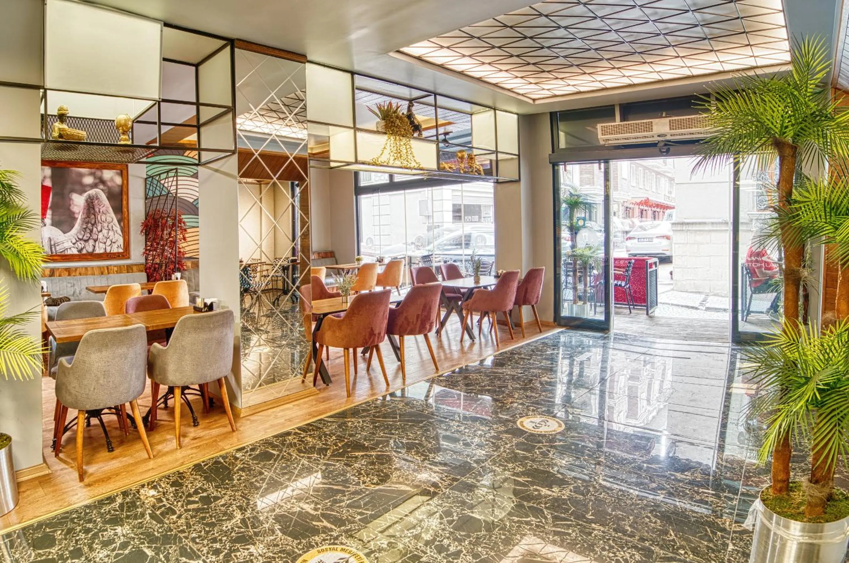 Restaurant/places to eat in Sirkeci Ersu Hotel & SPA