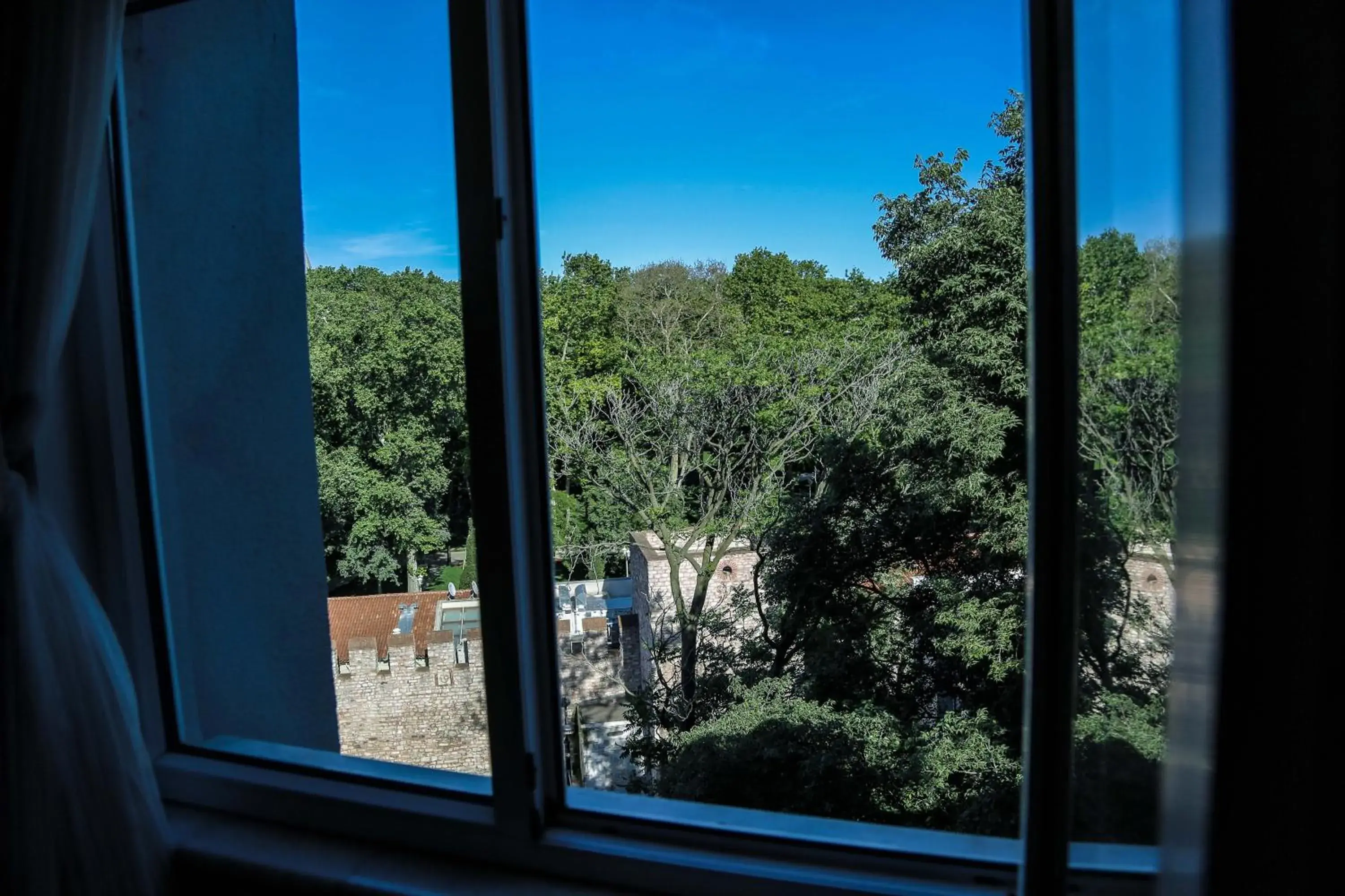 Garden view in Sirkeci Ersu Hotel & SPA Garden view in Sirkeci Ersu Hotel & SPA