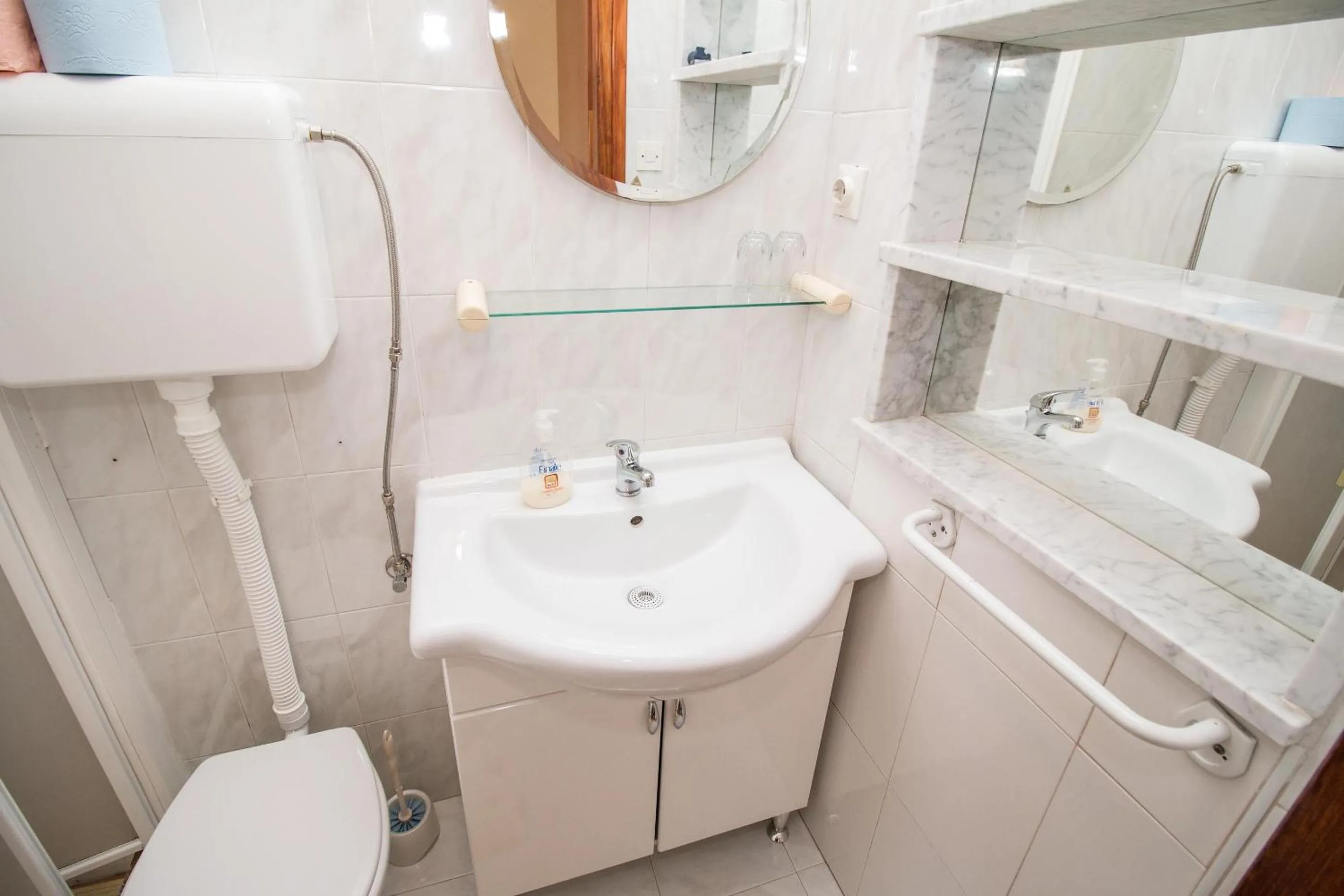 Bathroom in Apartments Divna