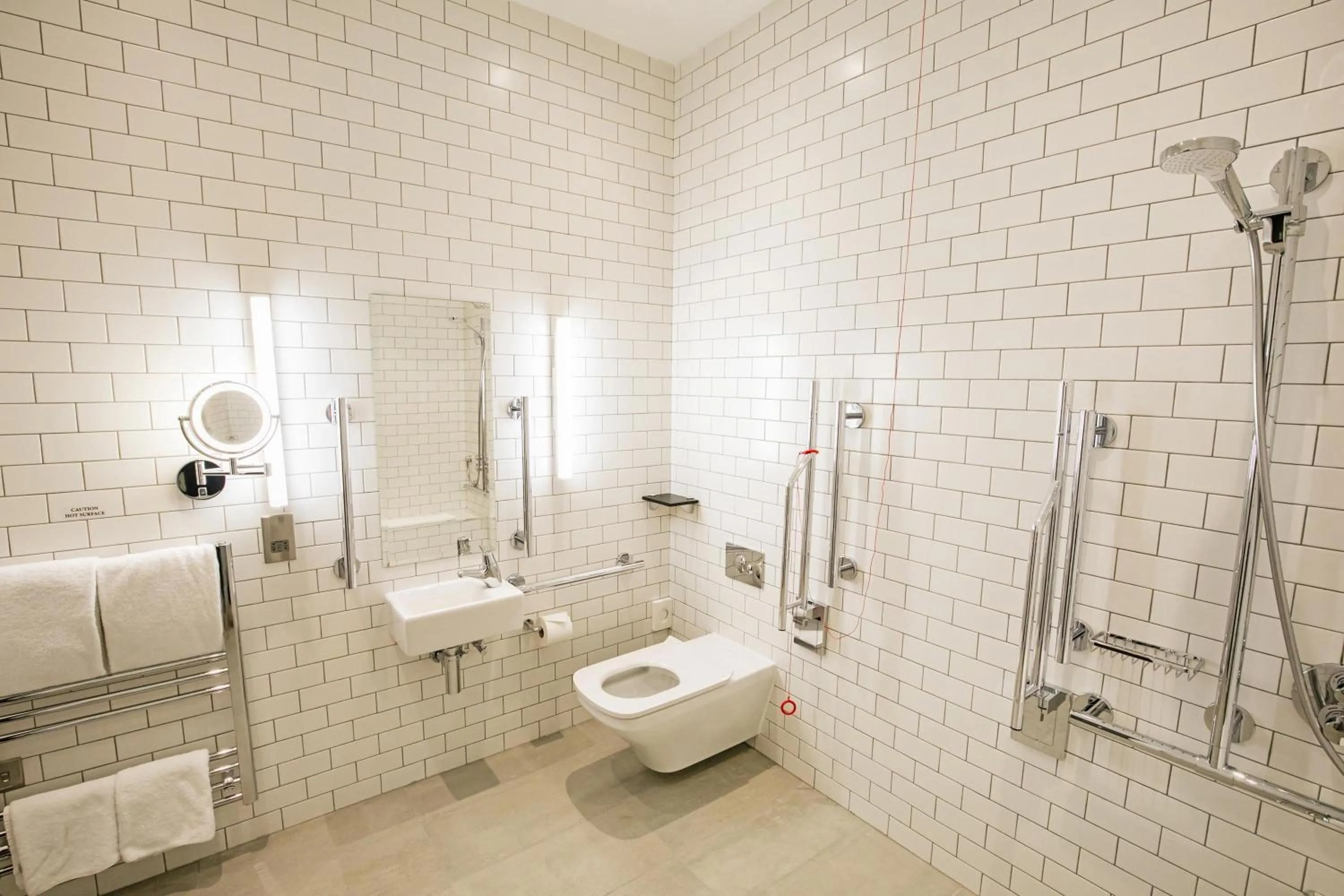 Bathroom in Sandman Signature Aberdeen Hotel & Spa