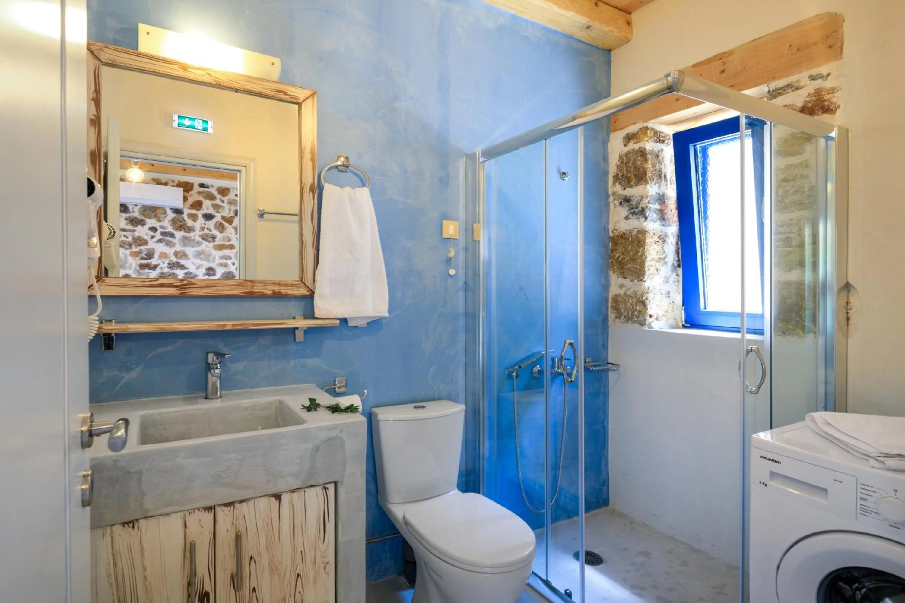 Bathroom in Molos Apartments