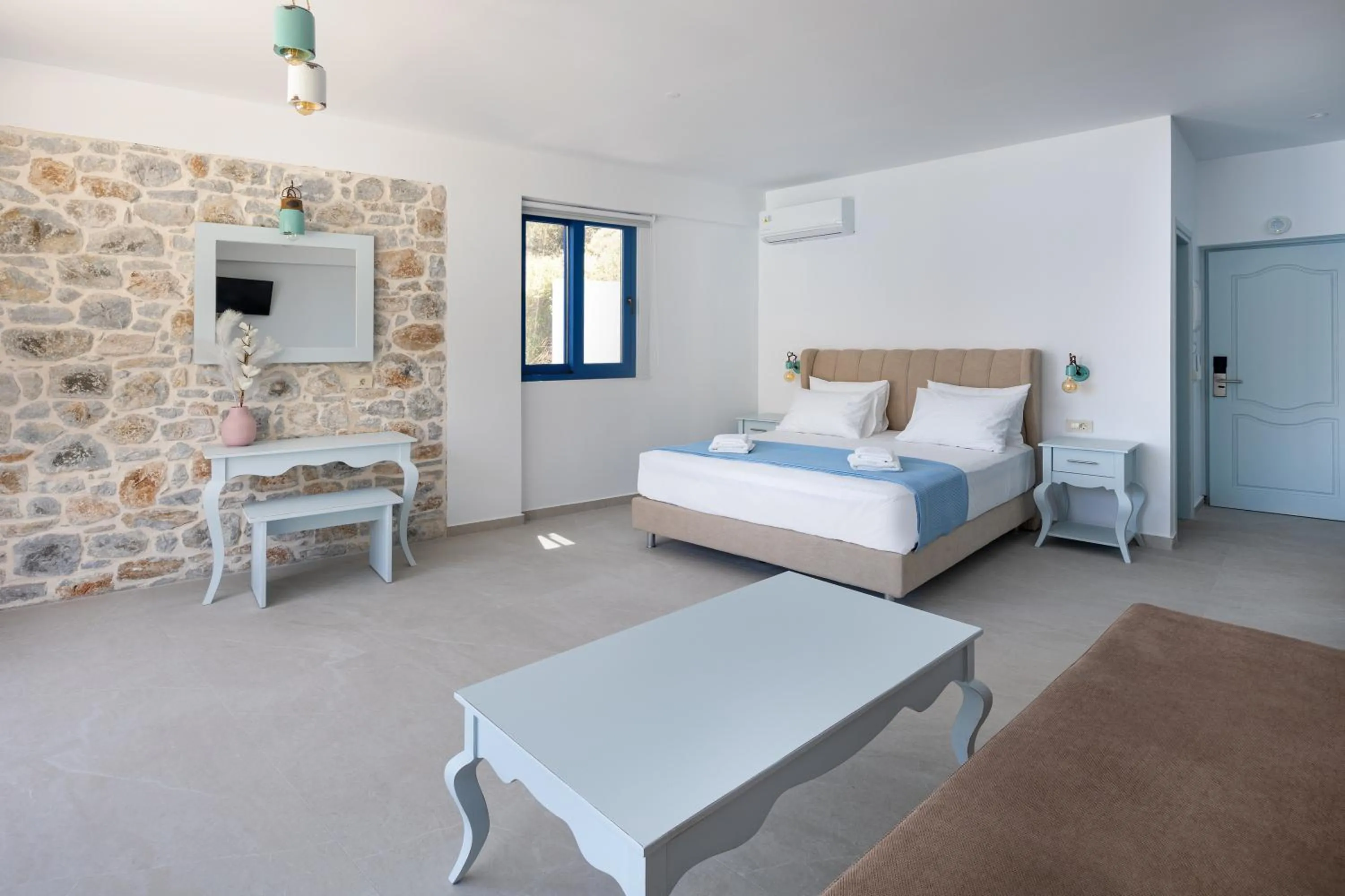 Bed in Molos Apartments