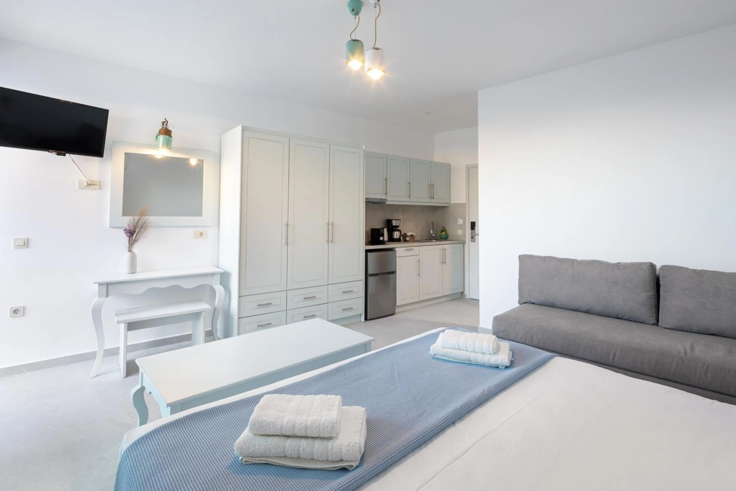 Bed in Molos Apartments