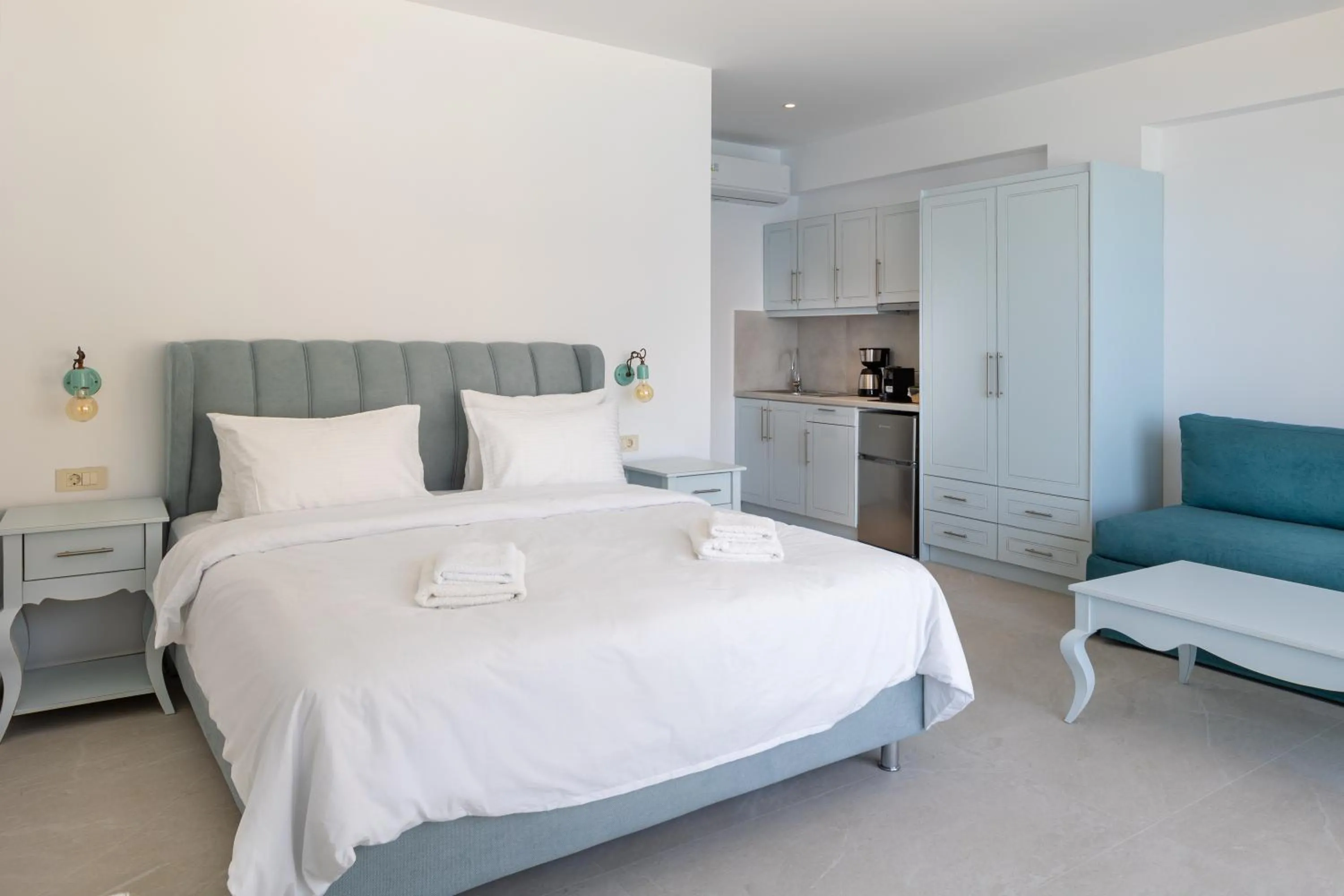 Bed in Molos Apartments