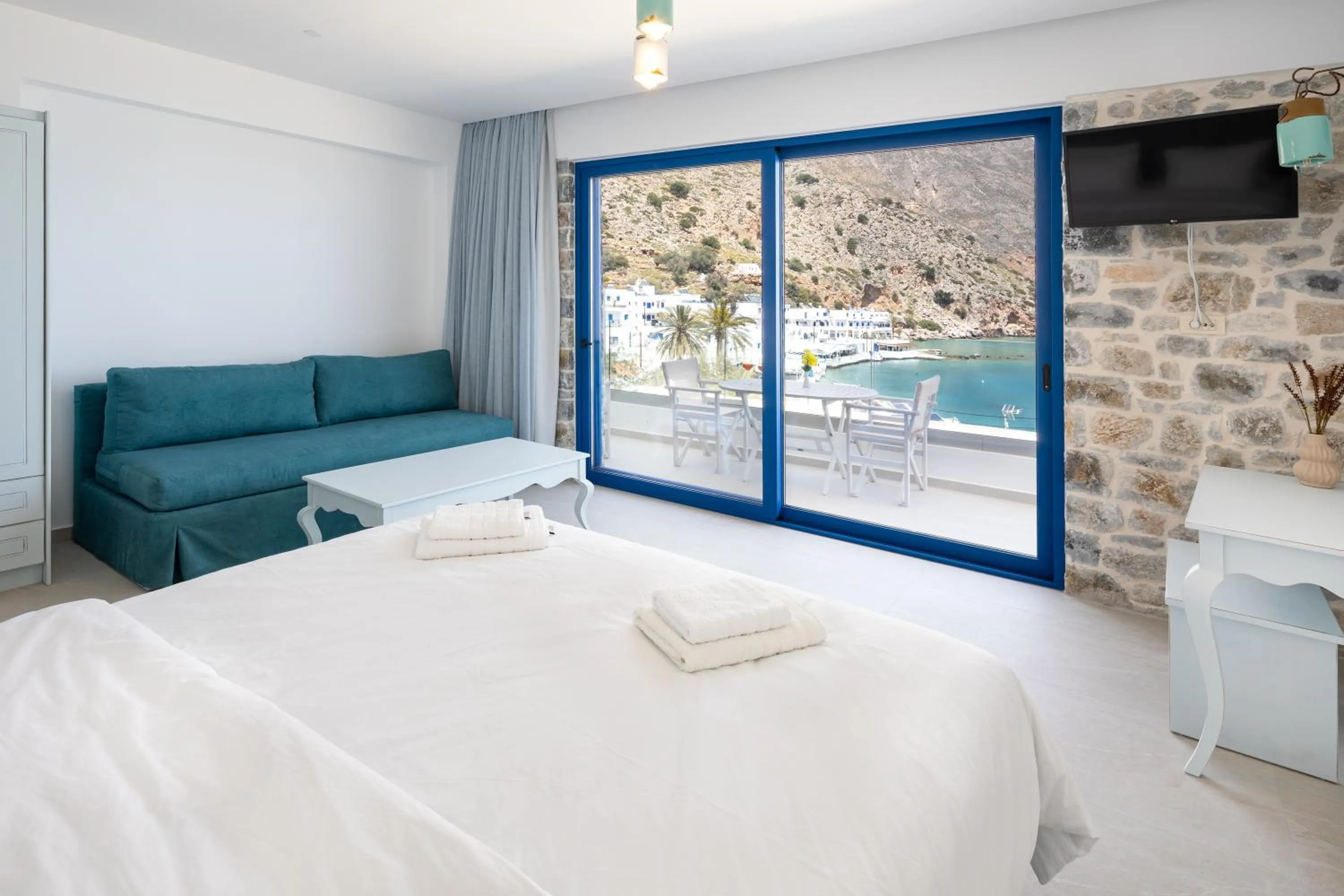 Bed in Molos Apartments