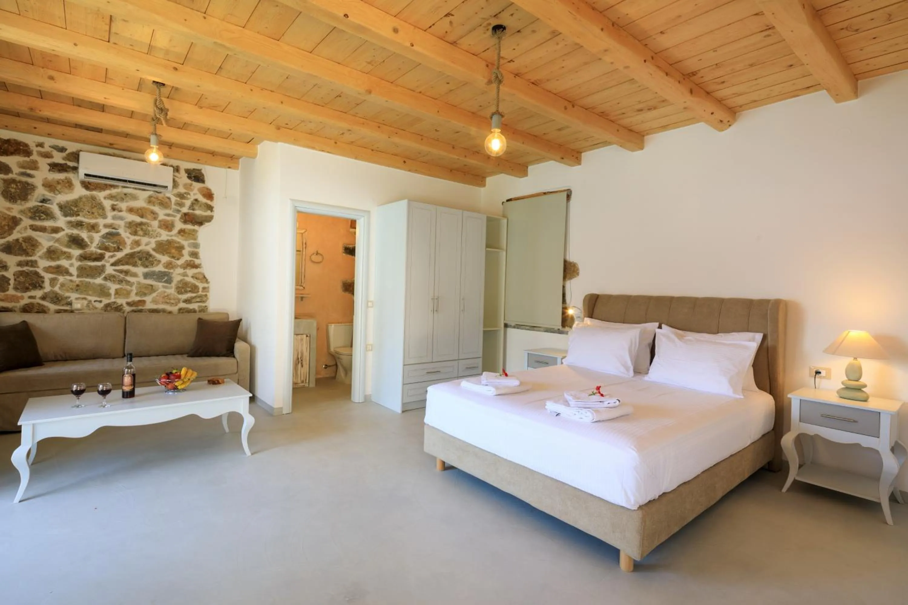 Bedroom, Bed in Molos Apartments