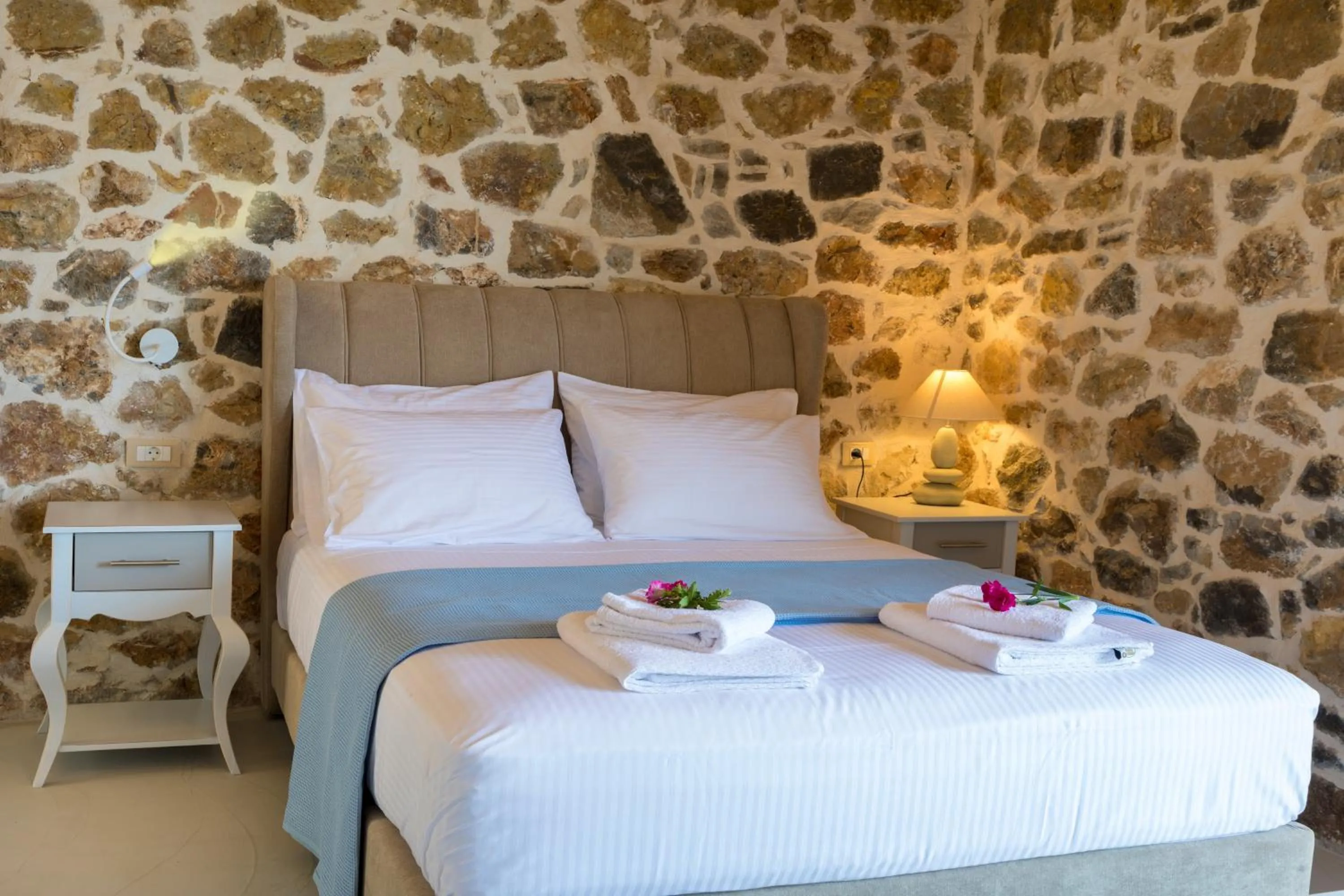 Bedroom, Bed in Molos Apartments