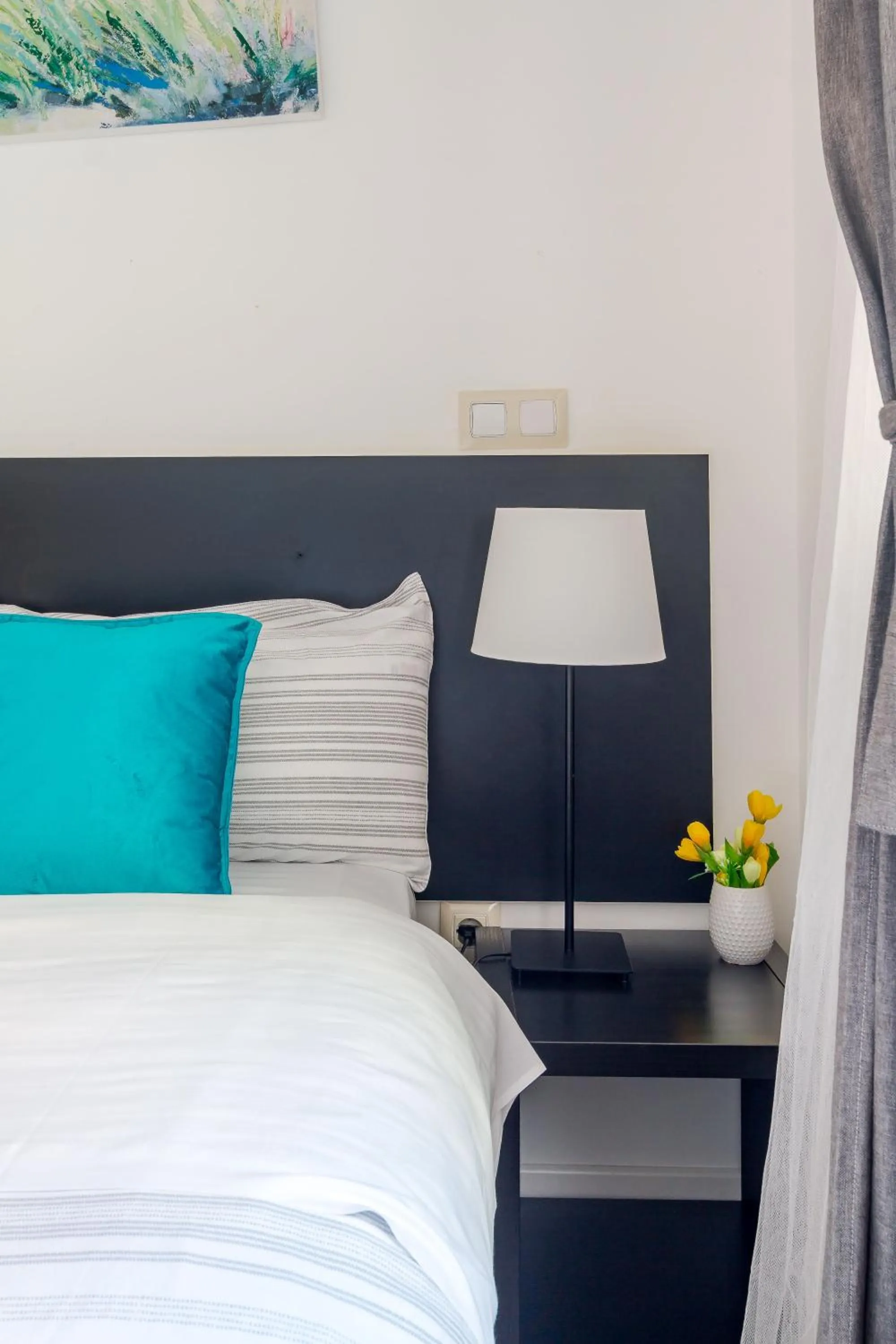 Bed in AYZ Javier Cabrini - Auto check-in property