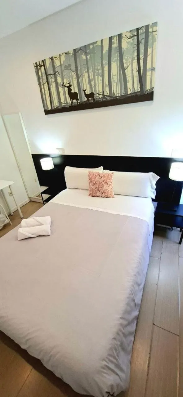 Bed in AYZ Javier Cabrini - Auto check-in property