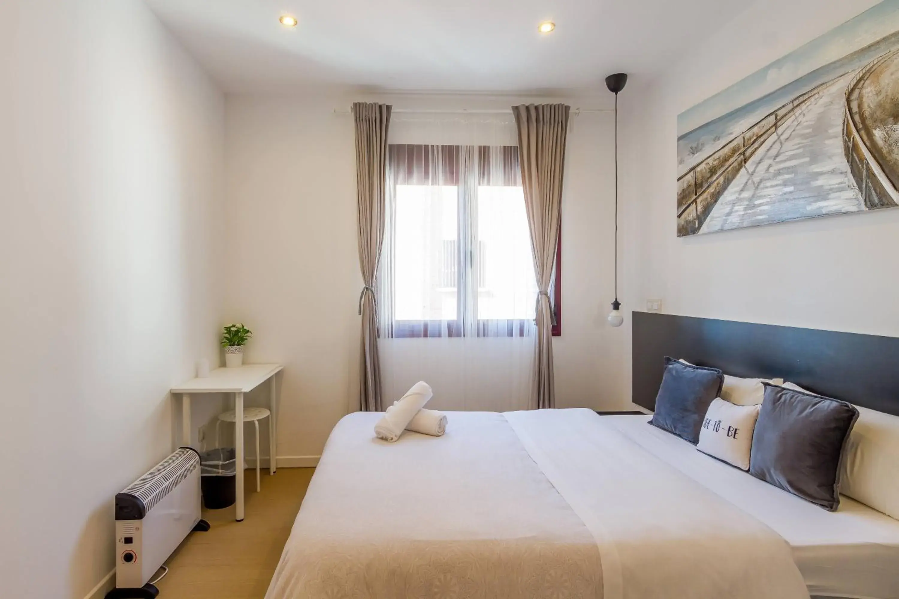 Standard Double Room with Shared Bathroom in AYZ Javier Cabrini - Auto check-in property Standard Double Room with Shared Bathroom in AYZ Javier Cabrini - Auto check-in property