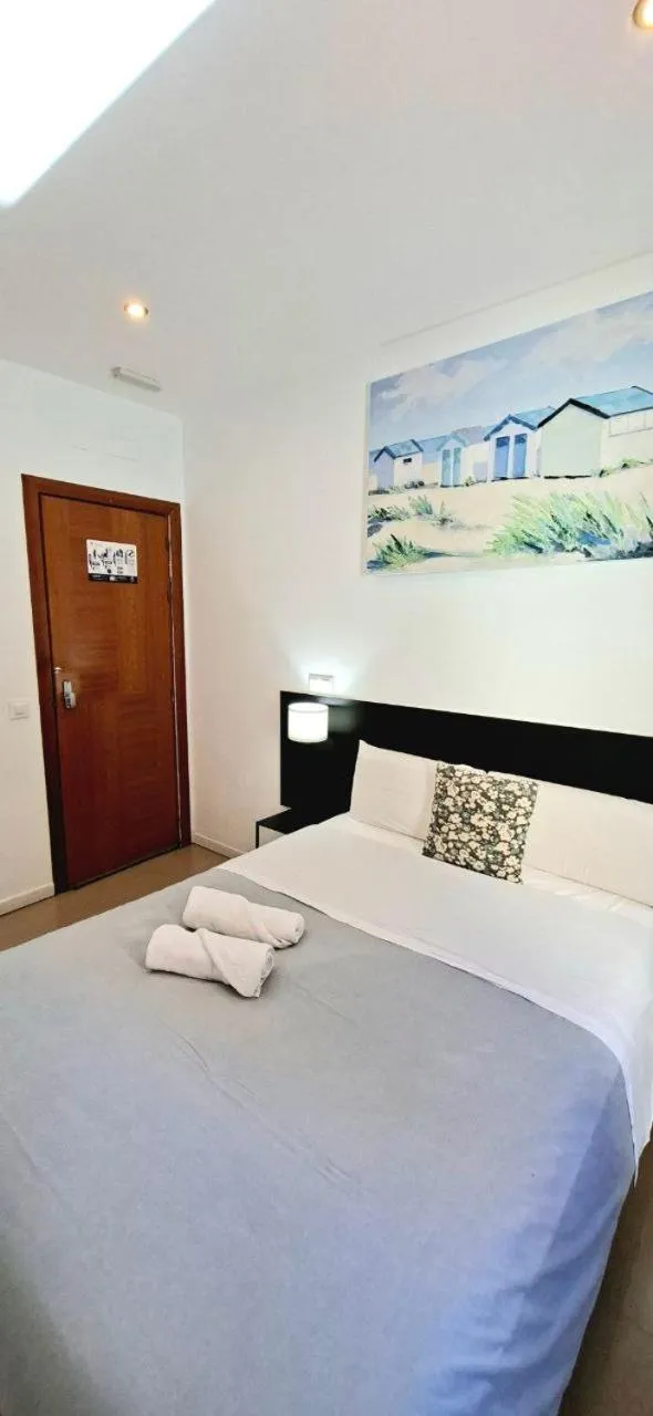 Bed in AYZ Javier Cabrini - Auto check-in property