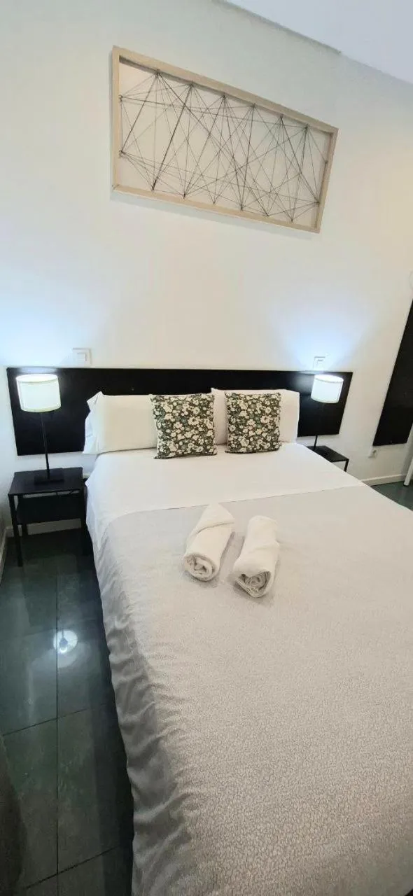 Bed in AYZ Javier Cabrini - Auto check-in property