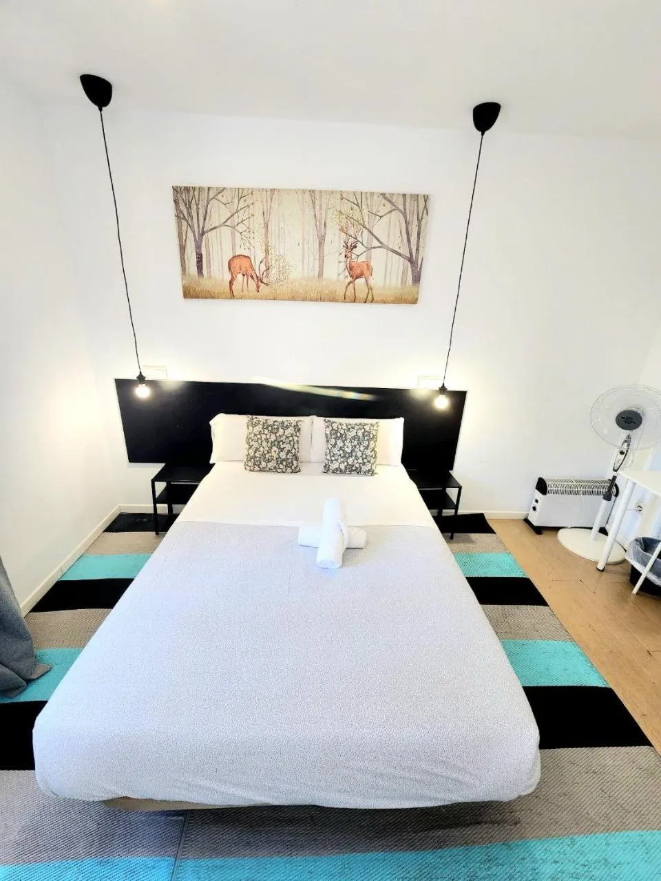 Bed in AYZ Javier Cabrini - Auto check-in property