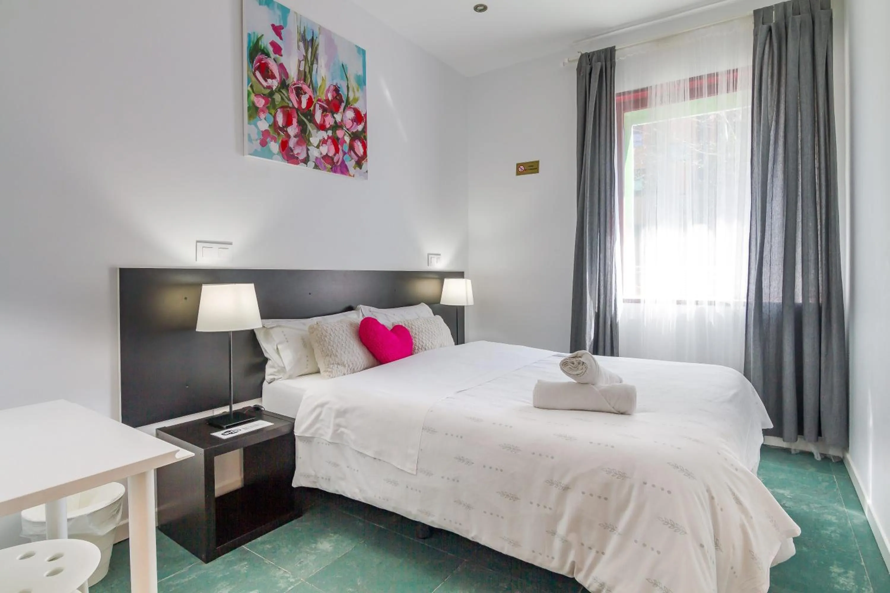 Bed in AYZ Javier Cabrini - Auto check-in property