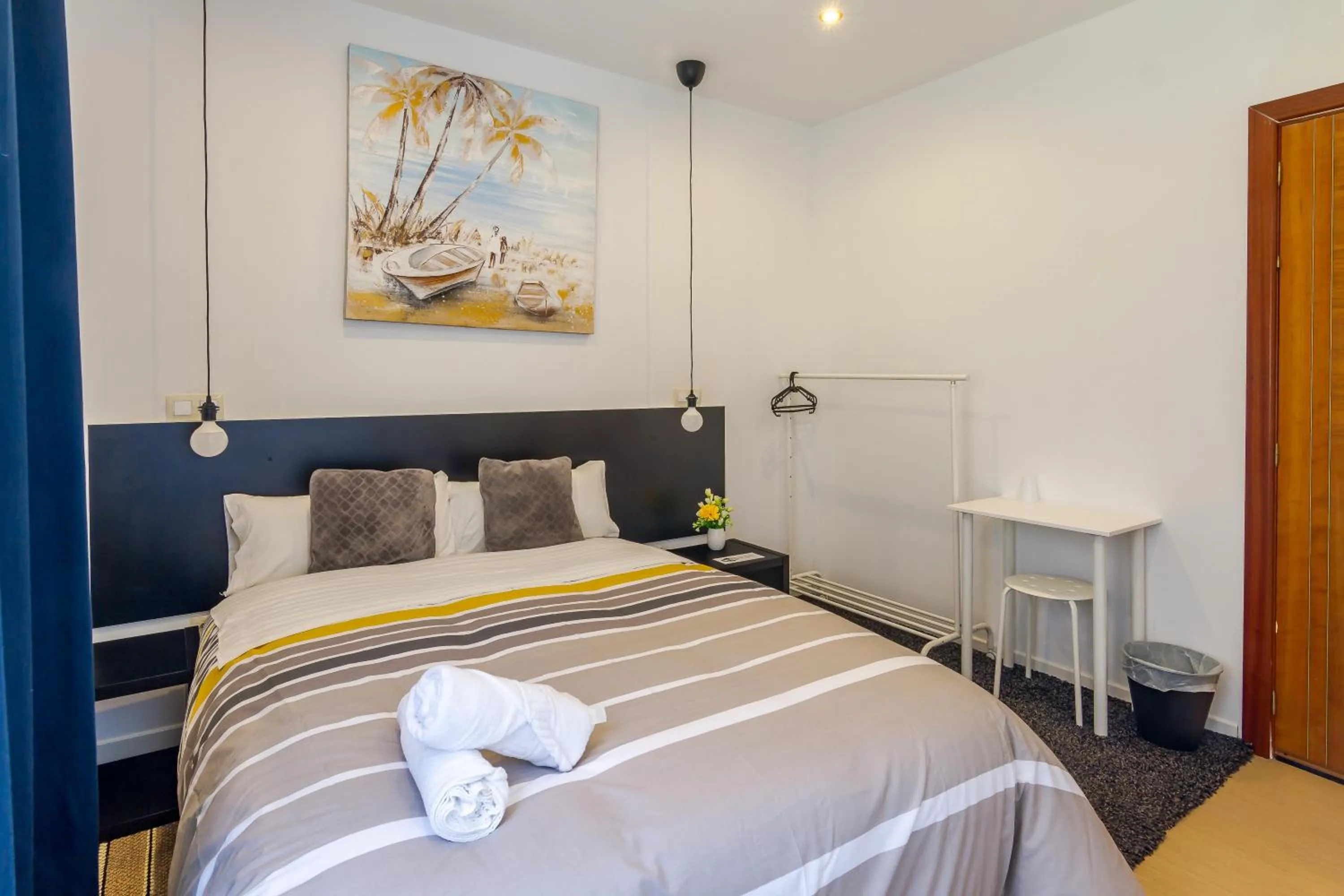 Bed in AYZ Javier Cabrini - Auto check-in property