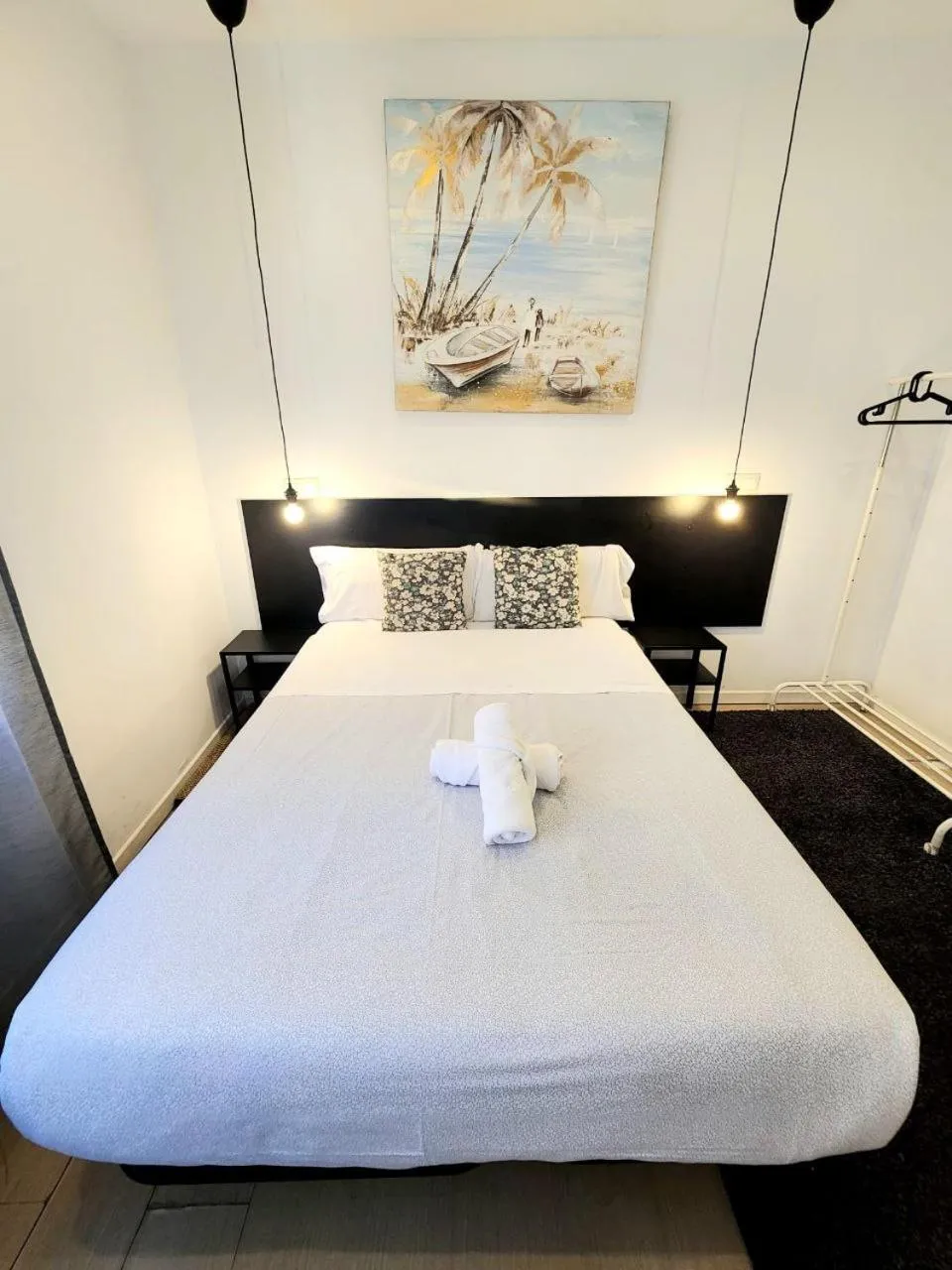 Bed in AYZ Javier Cabrini - Auto check-in property