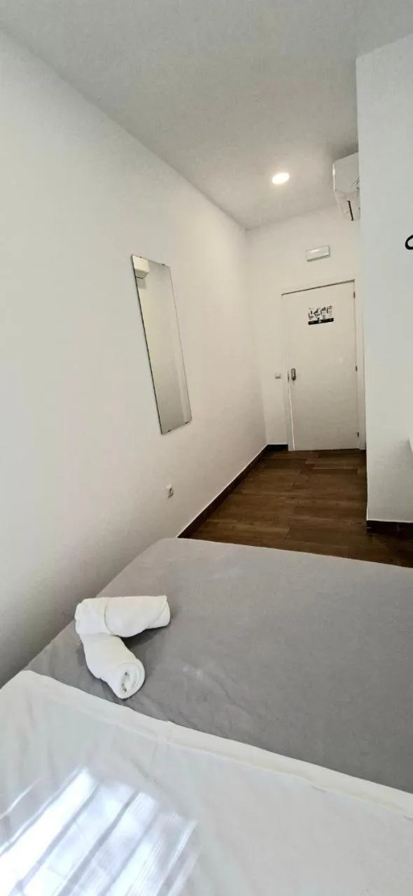 AYZ Javier Cabrini - Auto check-in property