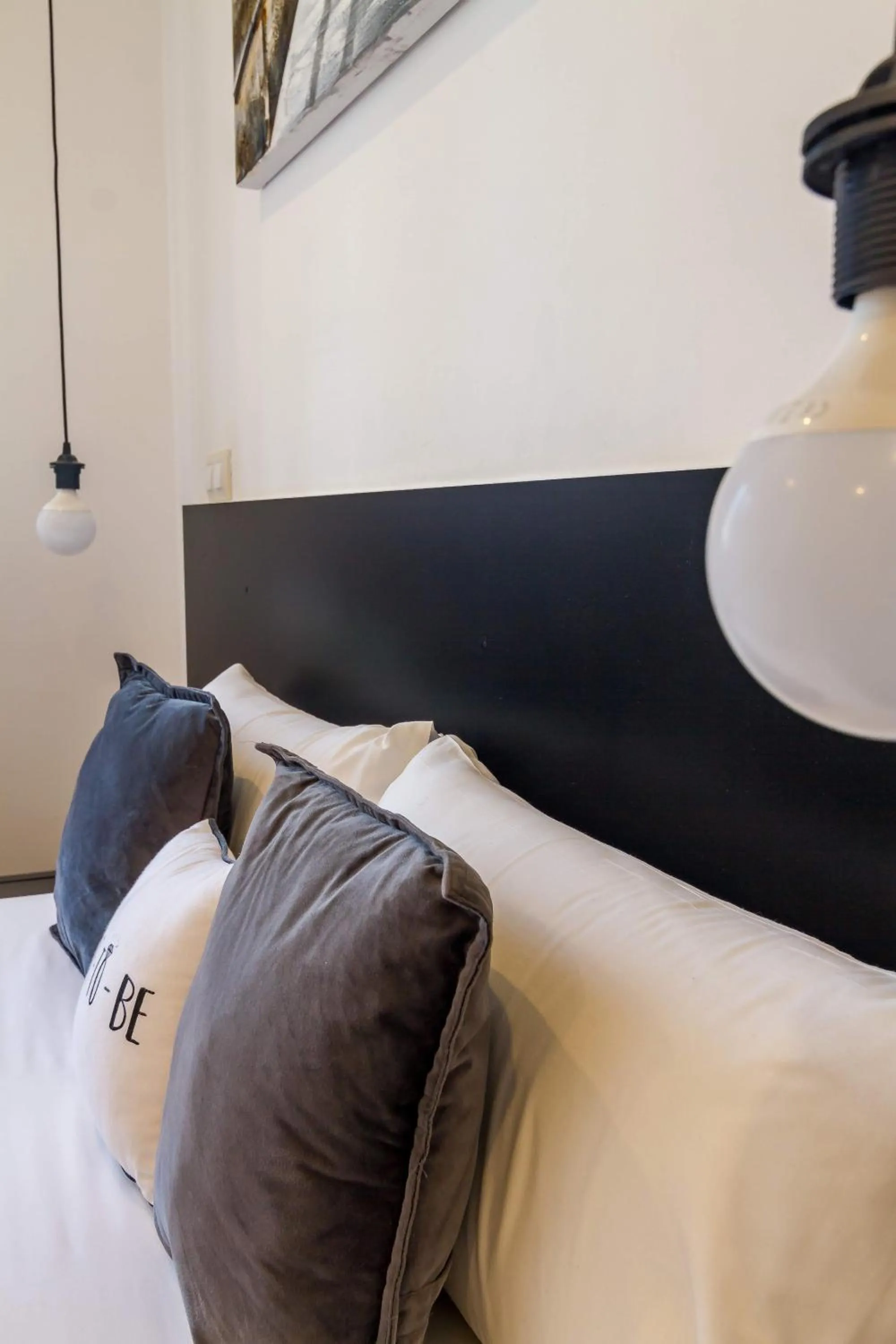 Bed in AYZ Javier Cabrini - Auto check-in property