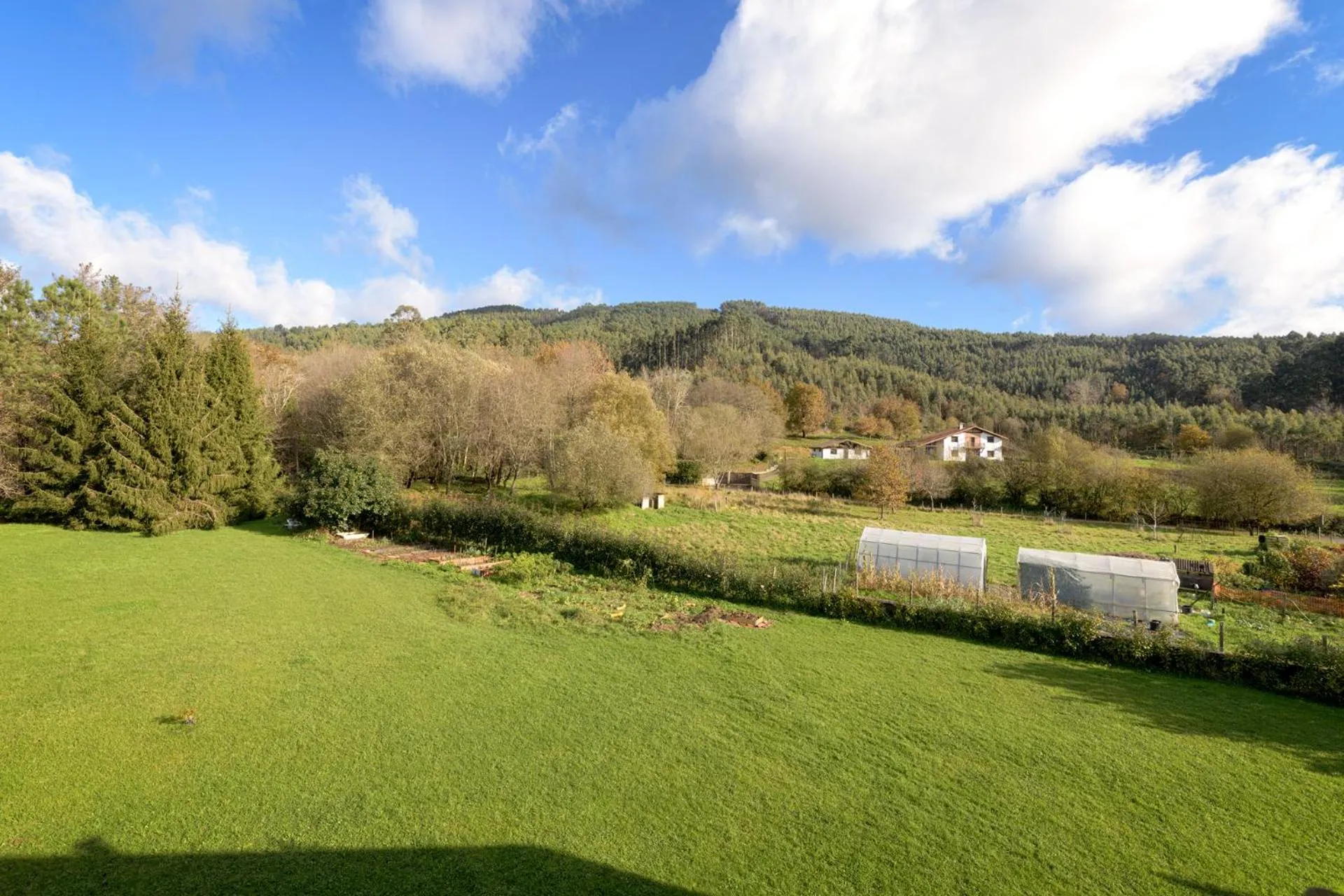 Garden view in Casa Rural Errota-Barri