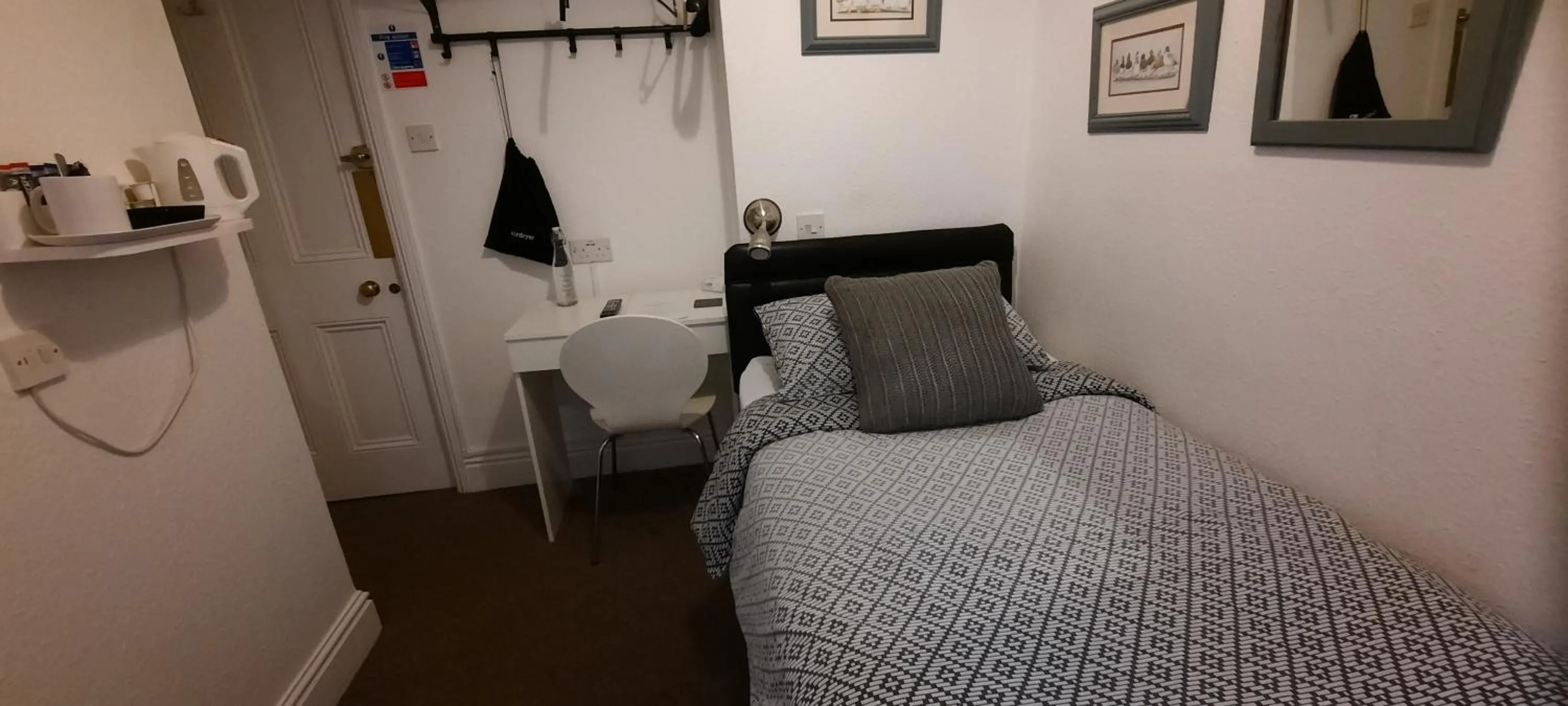 Bed in Colebrook Guest House