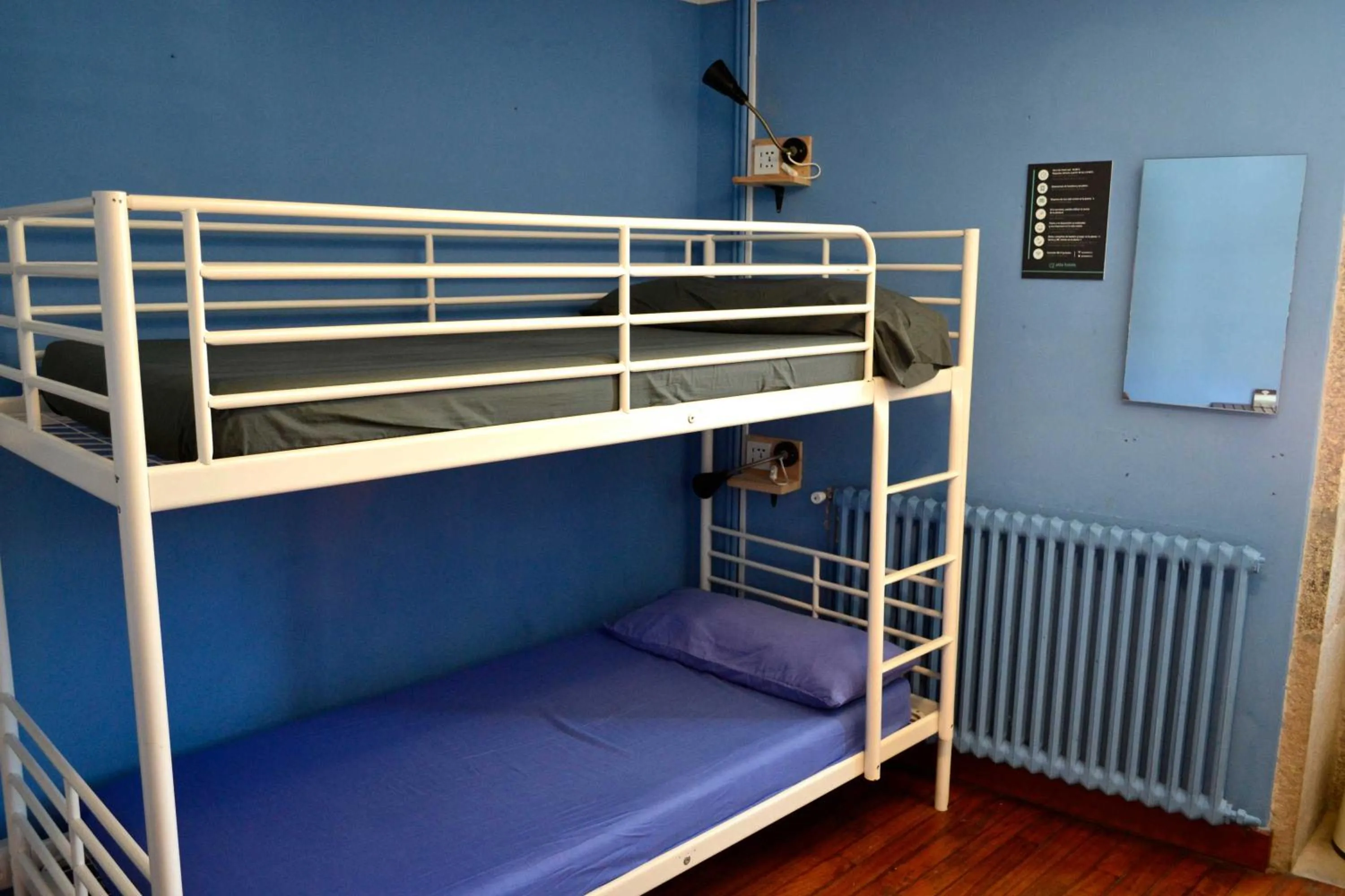 bunk bed, Bed in Albergue O Fogar de Teodomiro