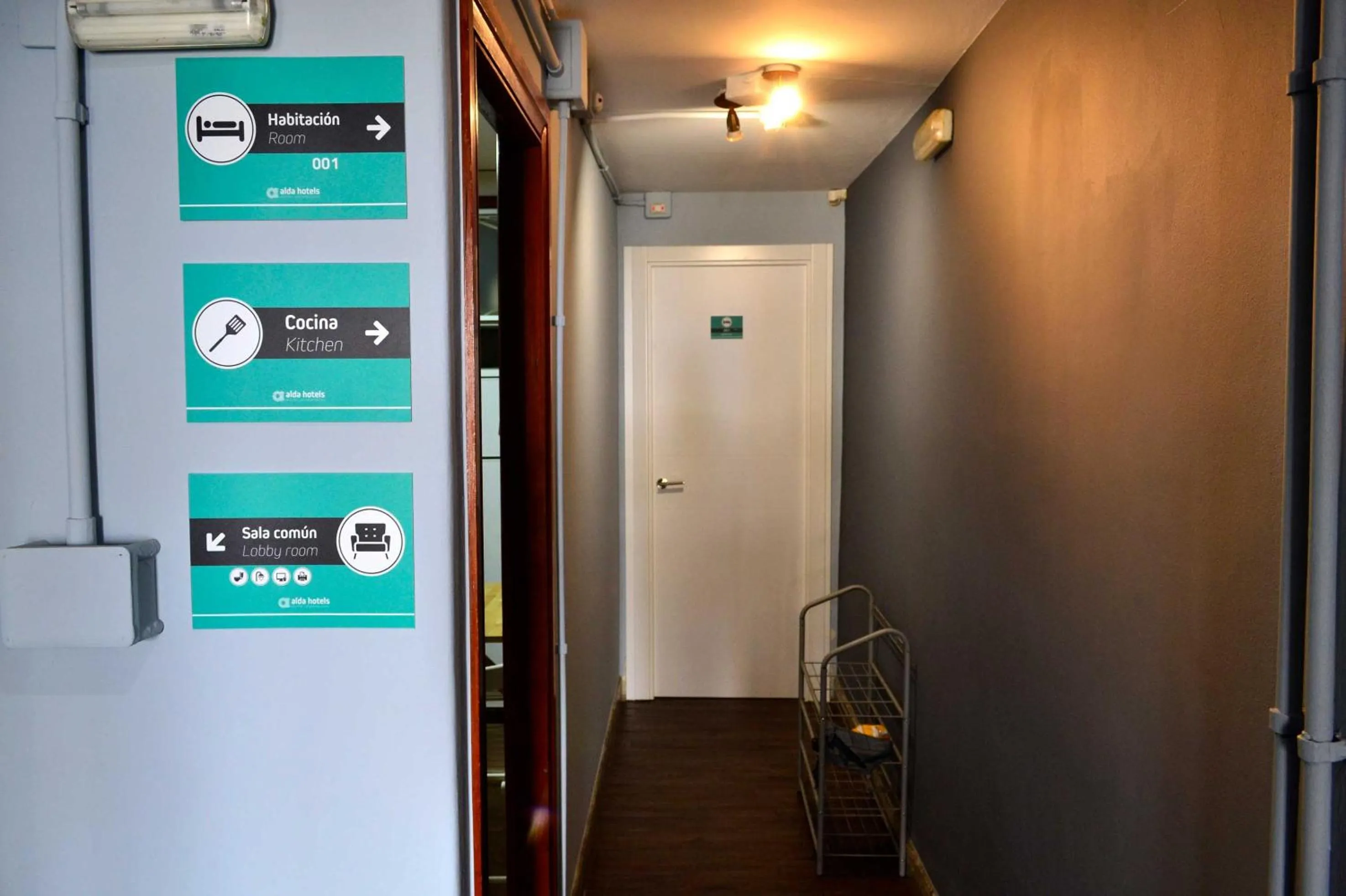 Property logo or sign in Albergue O Fogar de Teodomiro